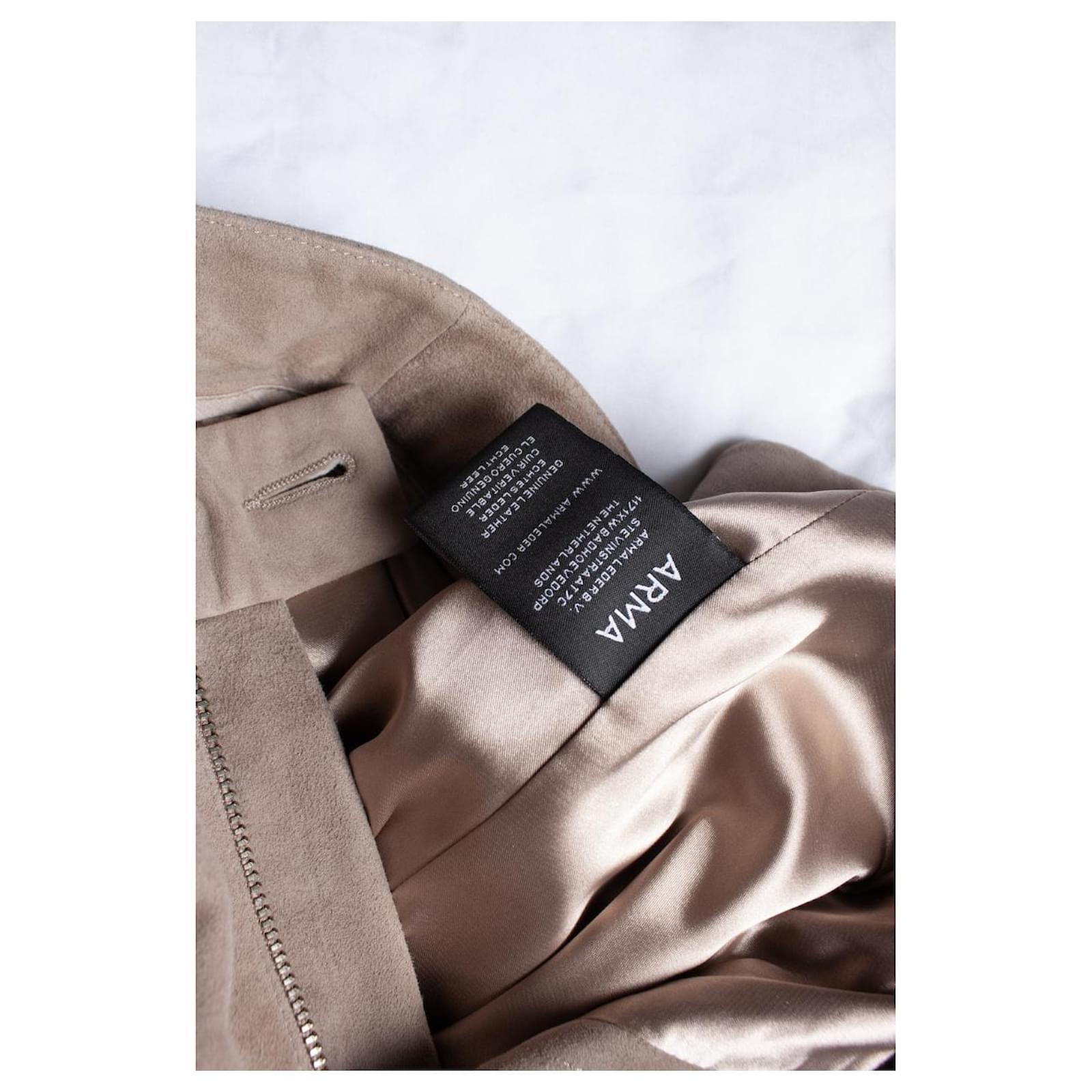 Giorgio Armani Arma, Pantalon en daim taupe Suede Marron ref