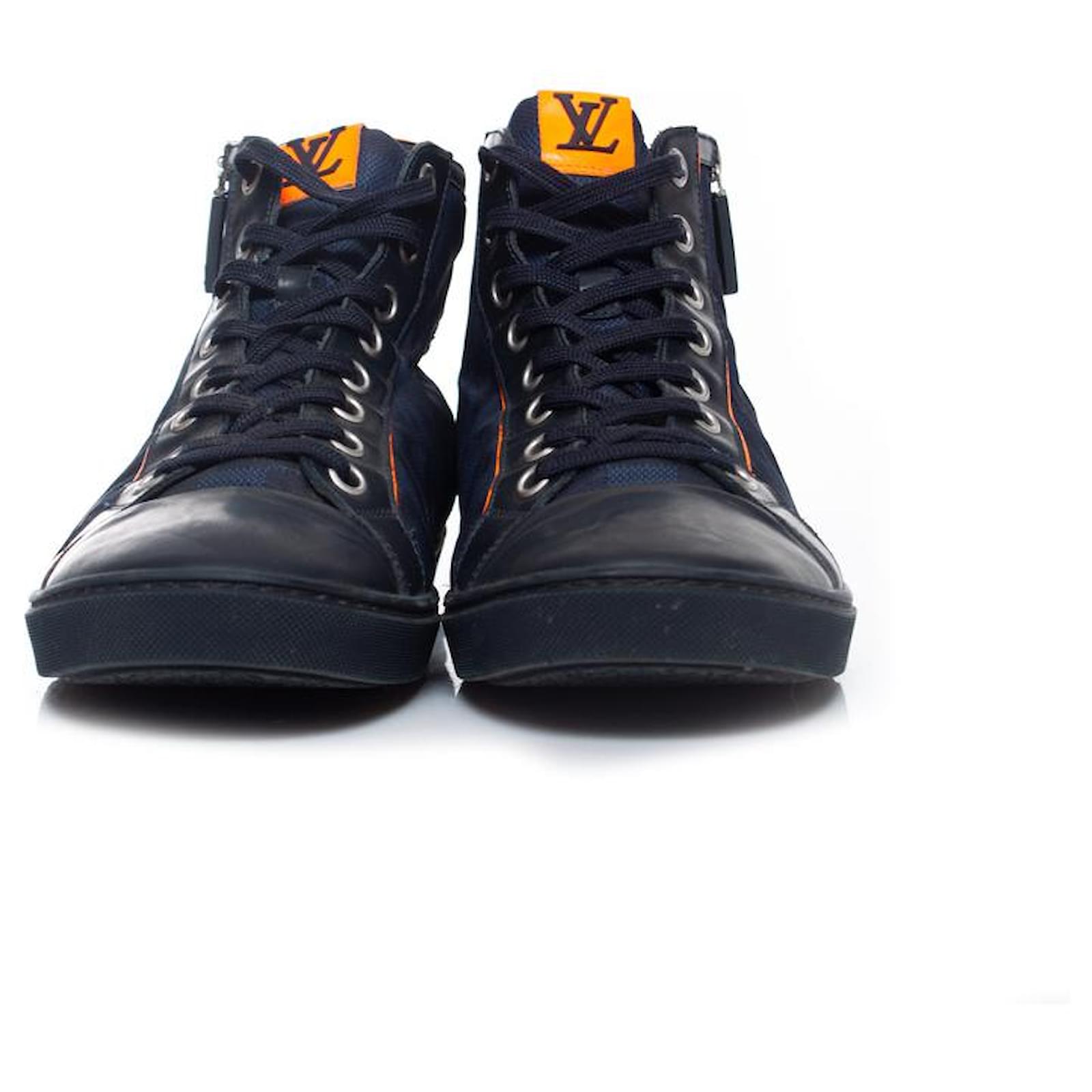 Louis Vuitton, High top trainers in blue Leather ref.1003522