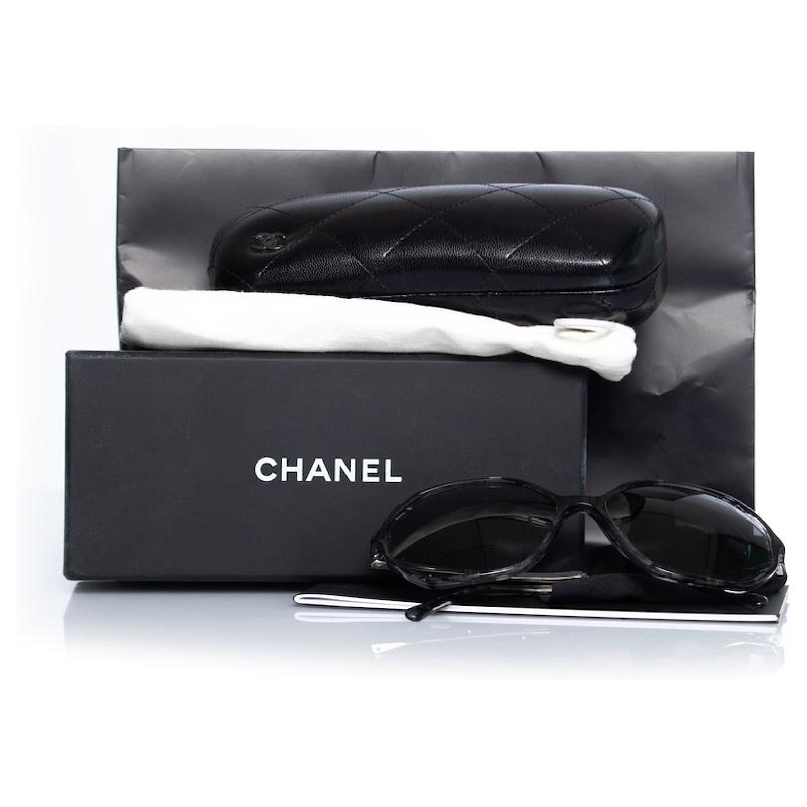 Chanel, Hexagon sunglasses Grey ref.JC1003756 (Sold) - Joli Closet