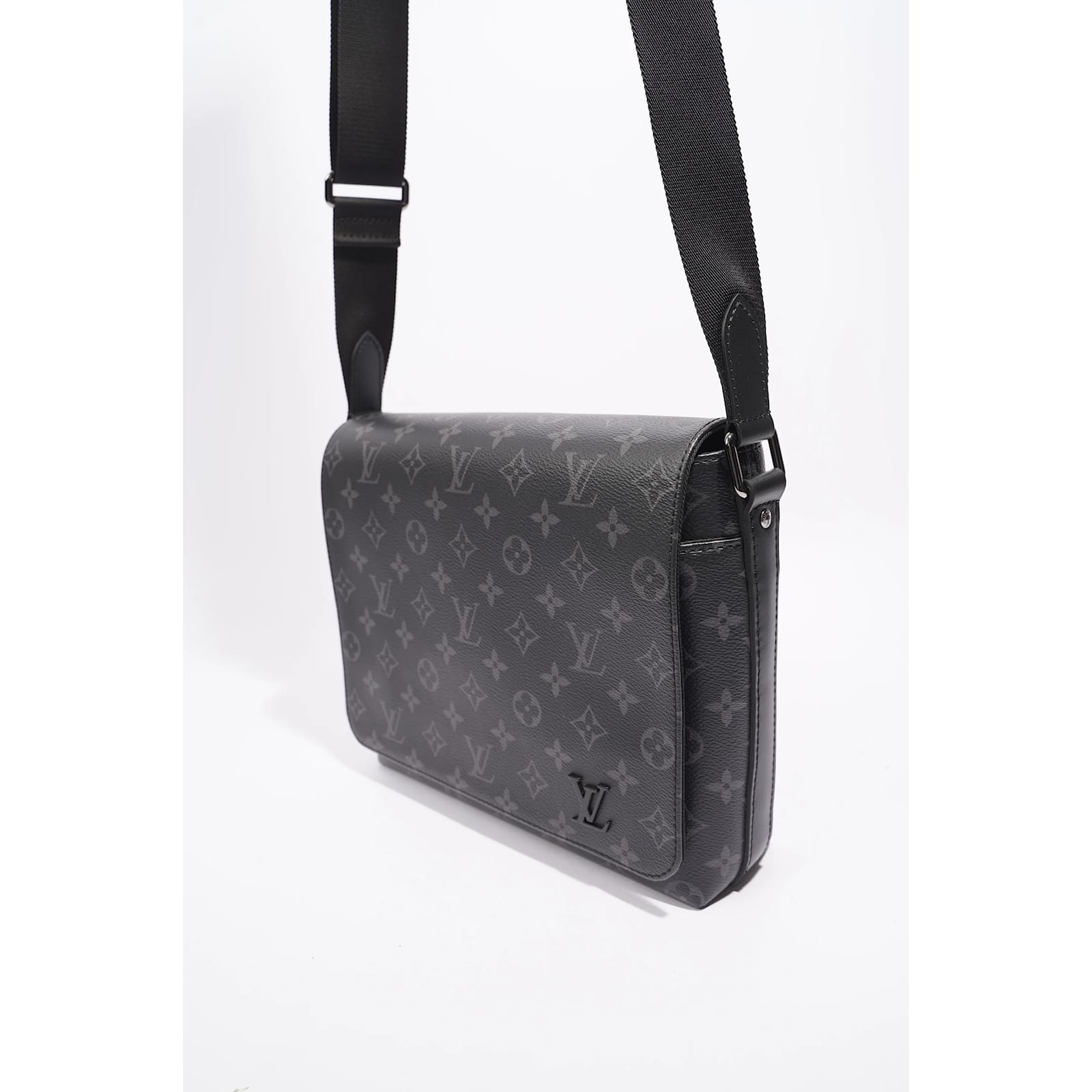 Louis Vuitton - District PM Messenger Bag - Monogram Canvas - Eclipse - Men - Luxury