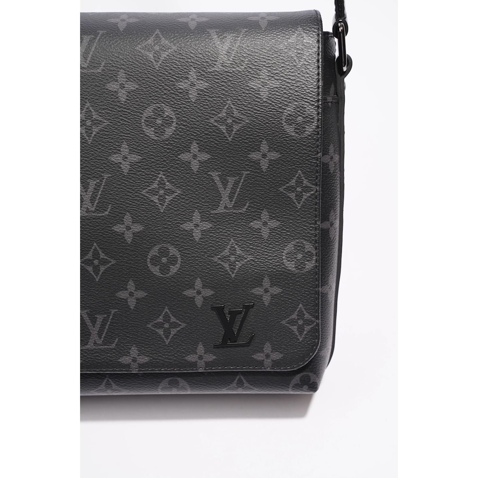 Louis Vuitton District - Bolso bandolera, Monograma Eclipse, MM :  : Ropa, Zapatos y Accesorios