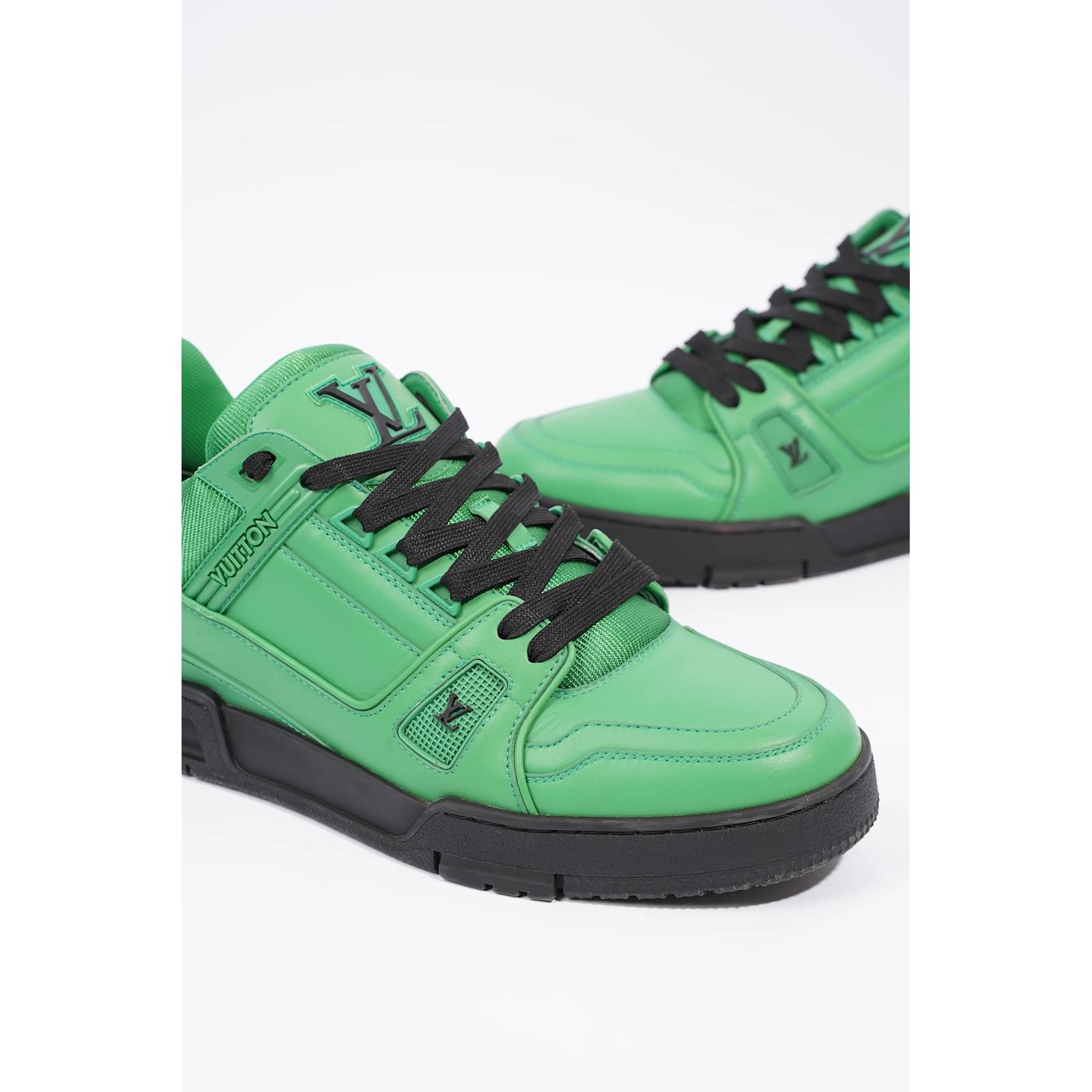 Louis Vuitton LV Trainer Sneaker Green. Size 11.0