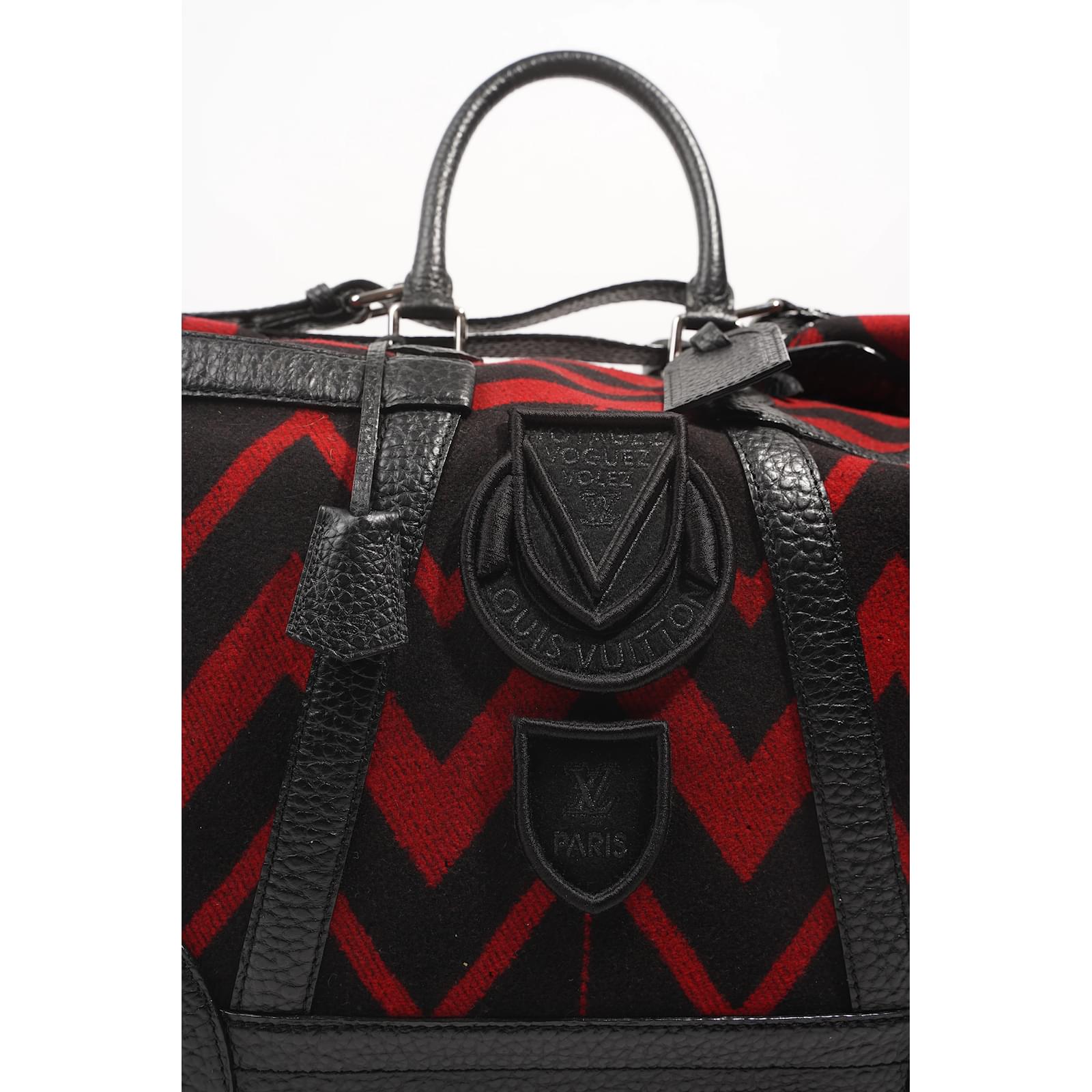 Louis Vuitton Womens Grimaud Vail Blanket Weekend Bag Black Red Leather  ref.1005787 - Joli Closet