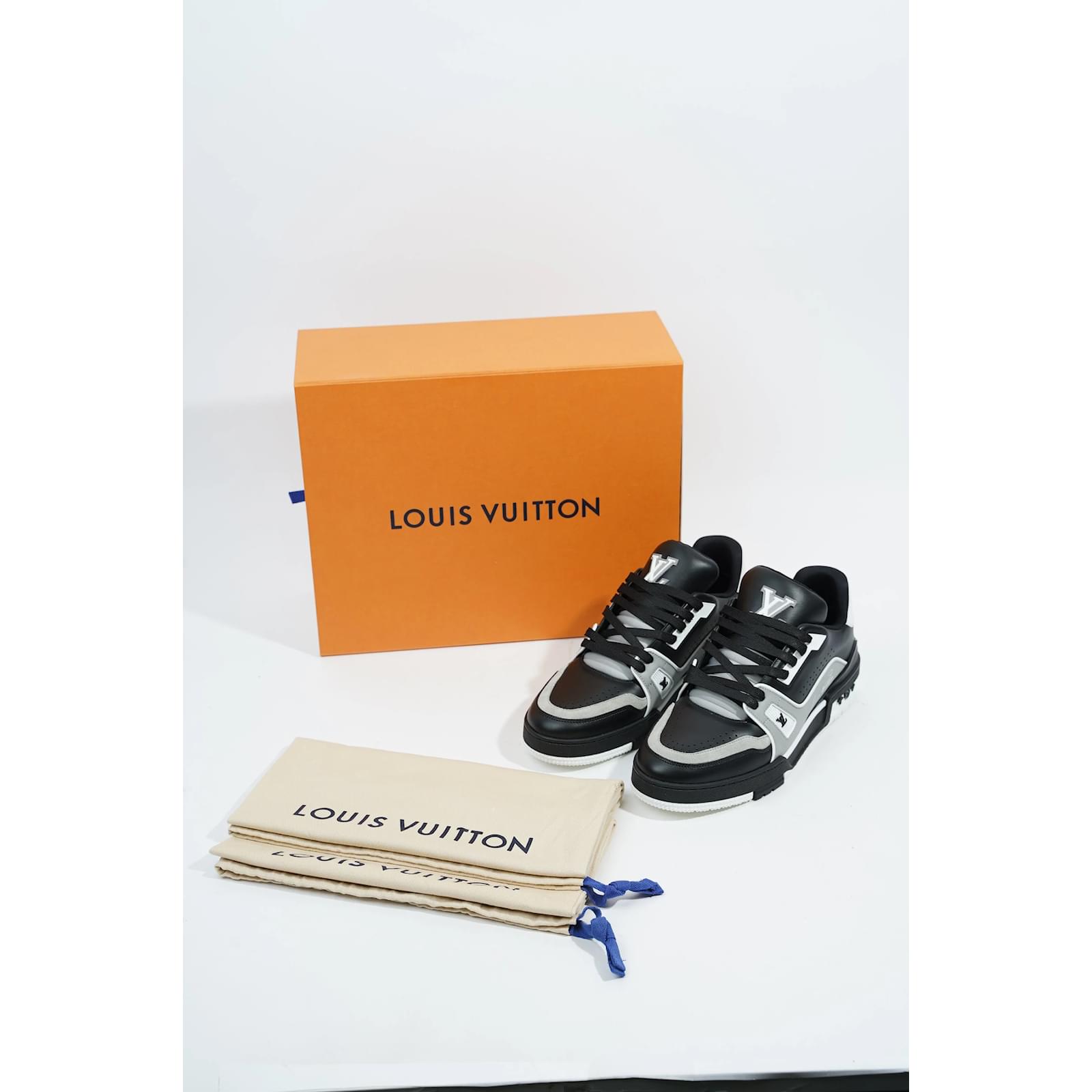 Louis Vuitton Mens Virgil Abloh Sneaker EU 41 / UK 7 Black Leather  ref.1006576 - Joli Closet