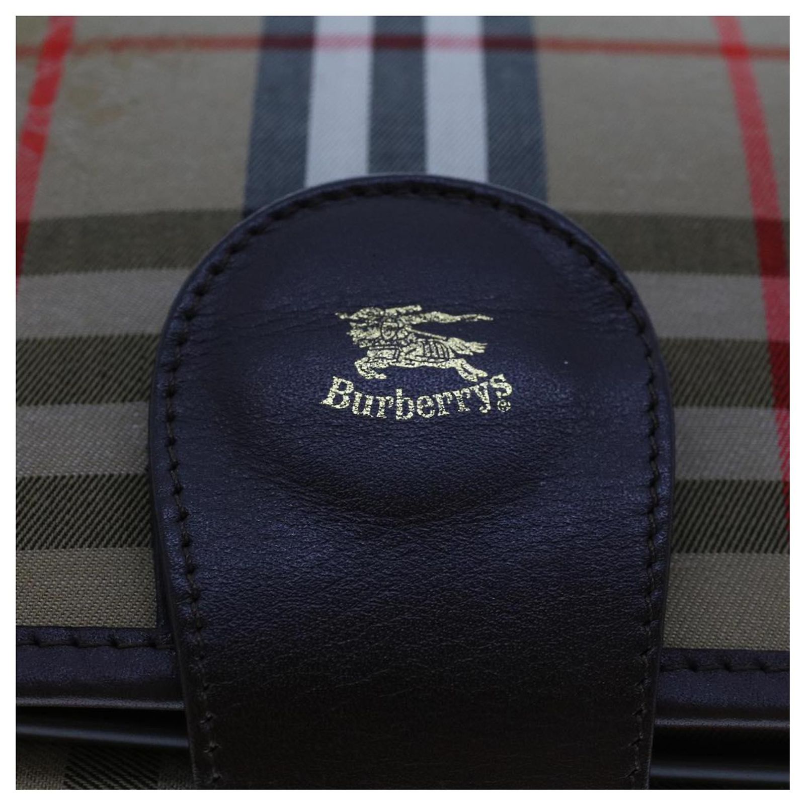 BURBERRY Beige Cloth ref.1007202 - Joli Closet