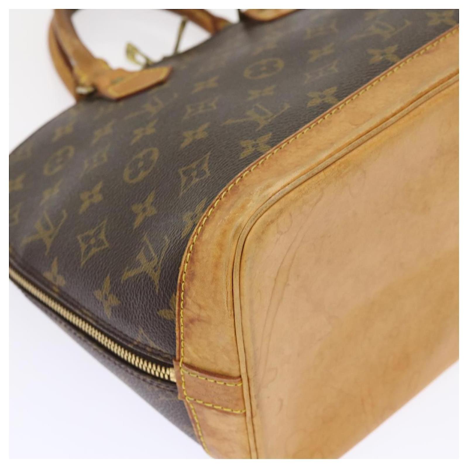 Louis Vuitton Alma Handbag 394535