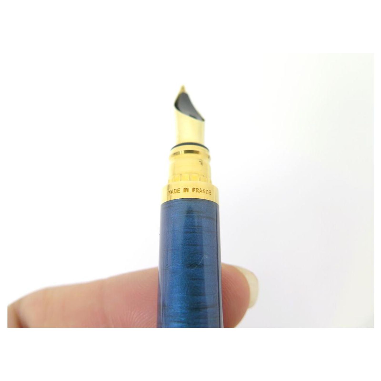 Stylo Plume S.T. Dupont Laque Bleu Royal - Monture Vermeil 925 - Plume Or 18 Carats - Occasion De Collection