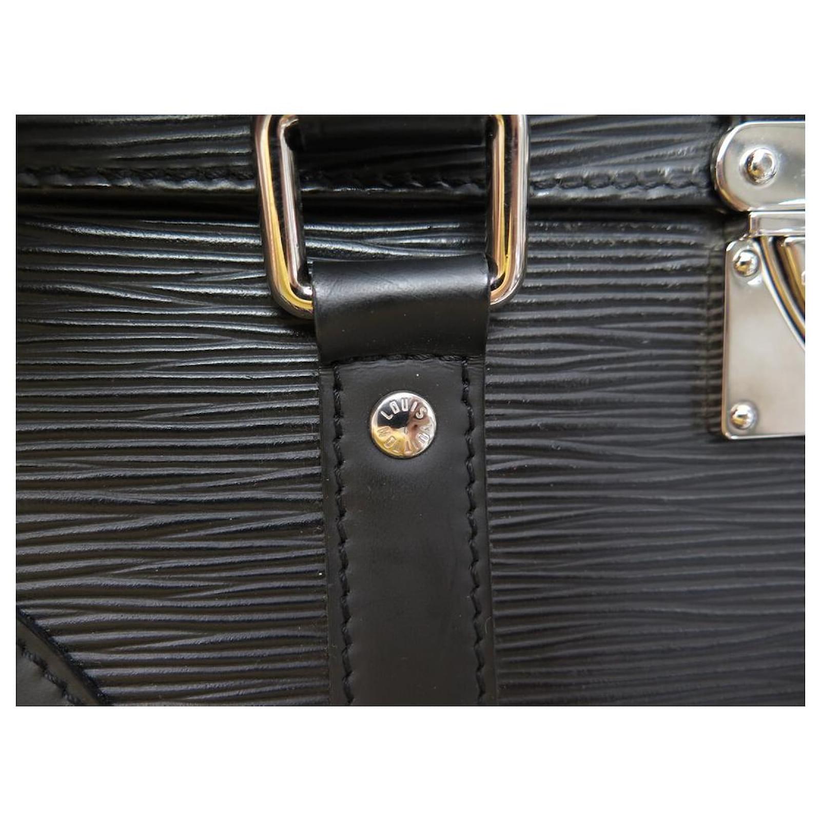 LOUIS VUITTON Epi Leather Segur MM Shoulder Bag Full Set in 2023