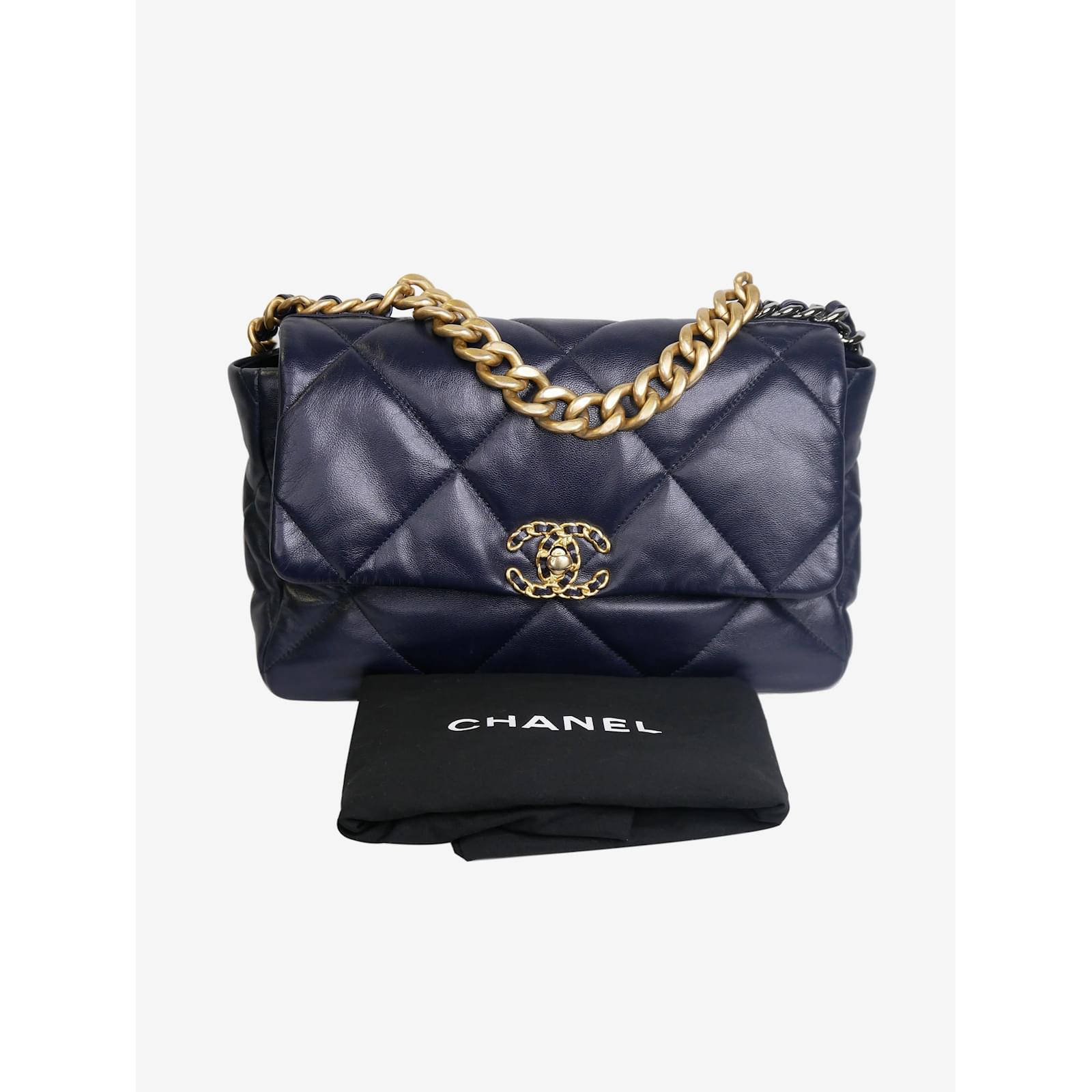Chanel Blue 2020 large quilted gold hardware 19 shoulder bag Leather  ref.983231 - Joli Closet