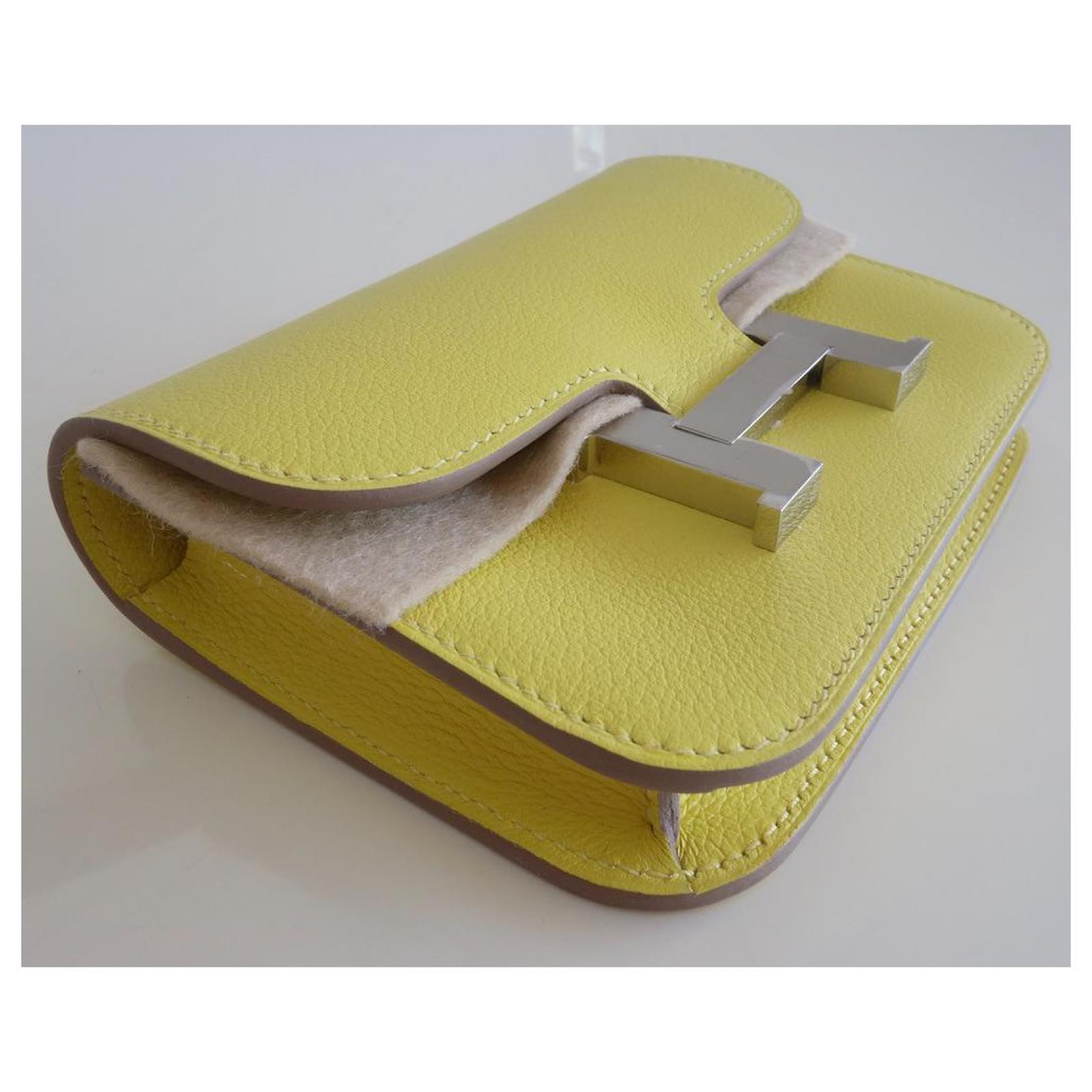 Constance Slim Hermès purse Yellow Leather ref.984355 - Joli Closet