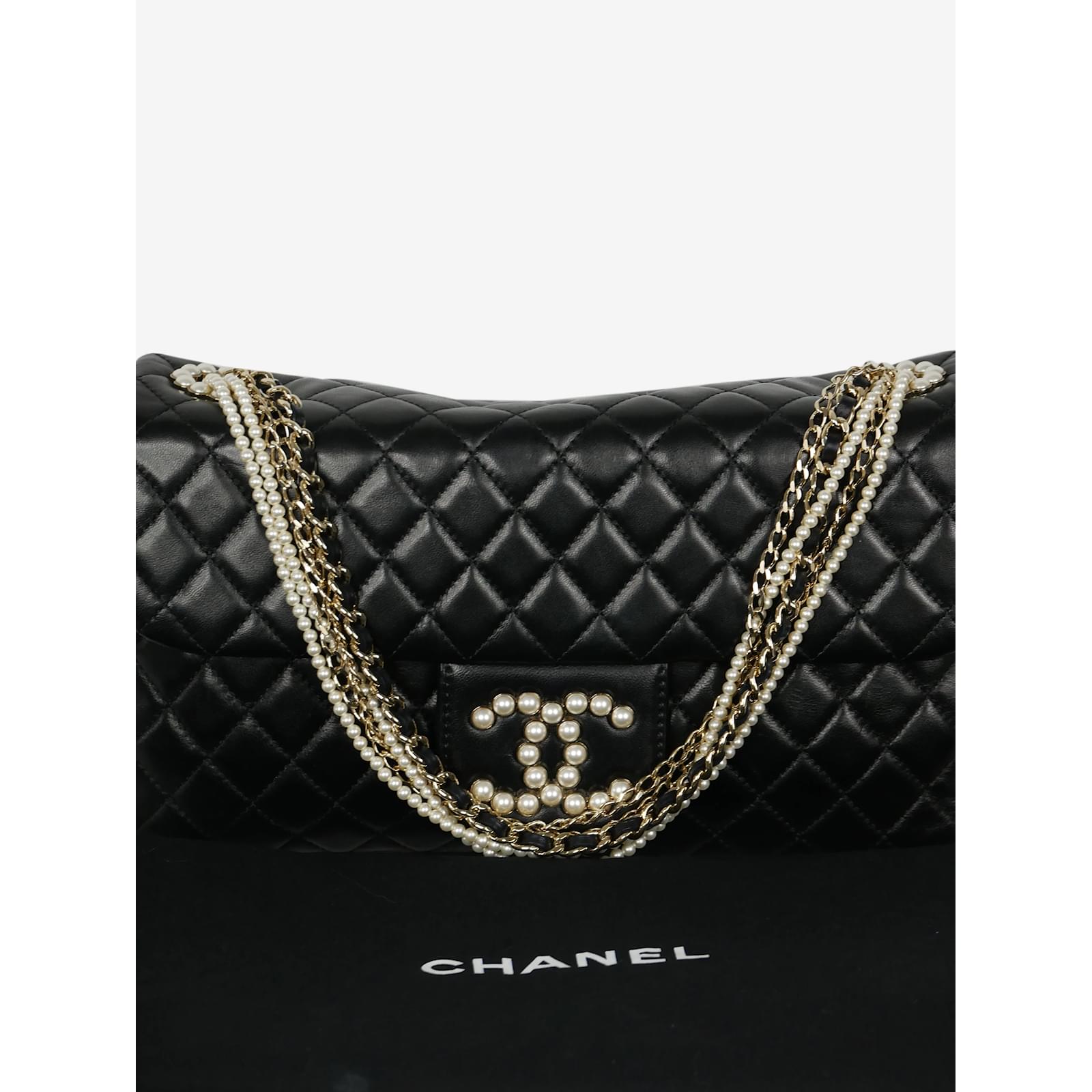 Chanel Black 2012-2013 quilted shoulder bag with pearl detail ref