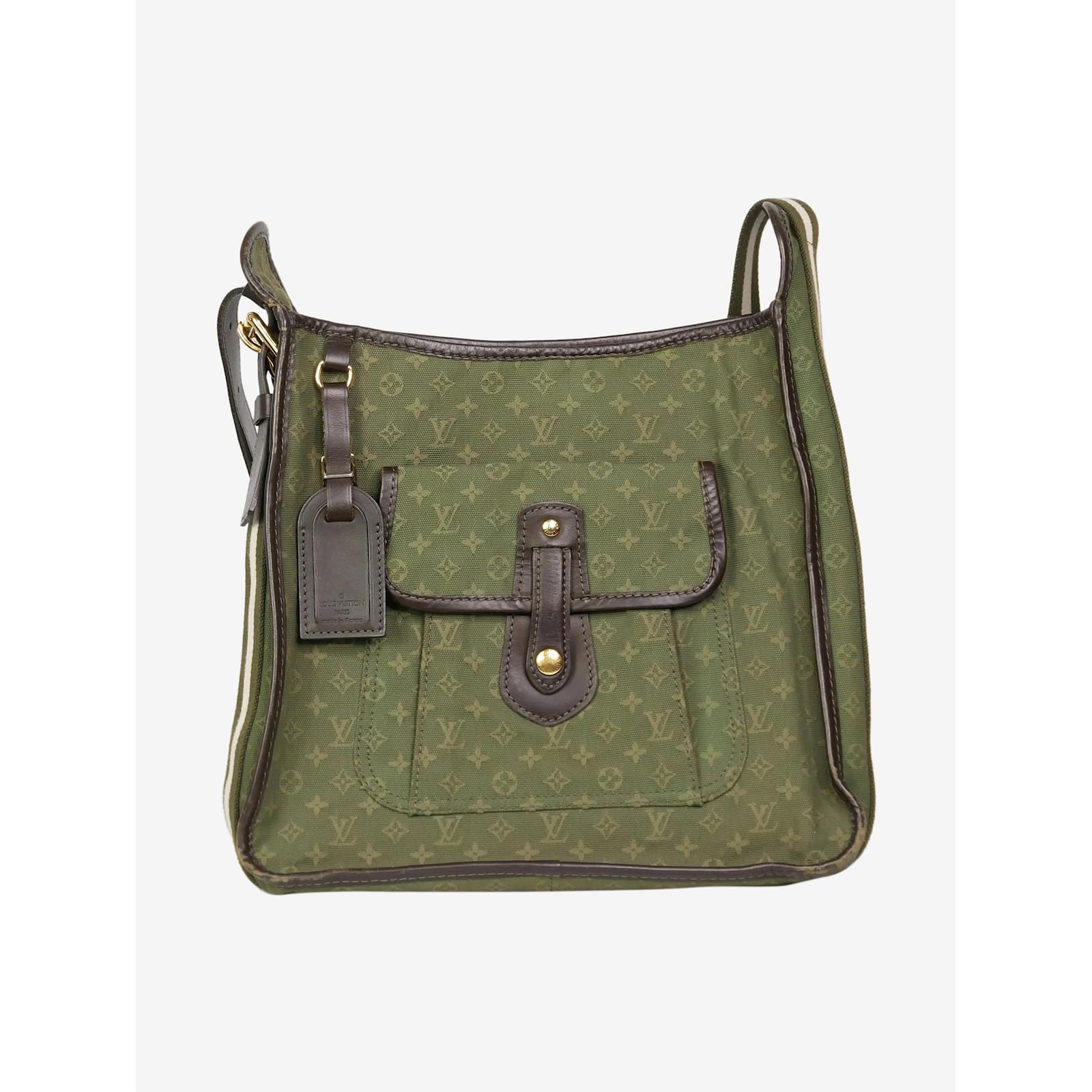 Louis Vuitton Naviglio Canvas Shoulder Bag (pre-owned) in Green