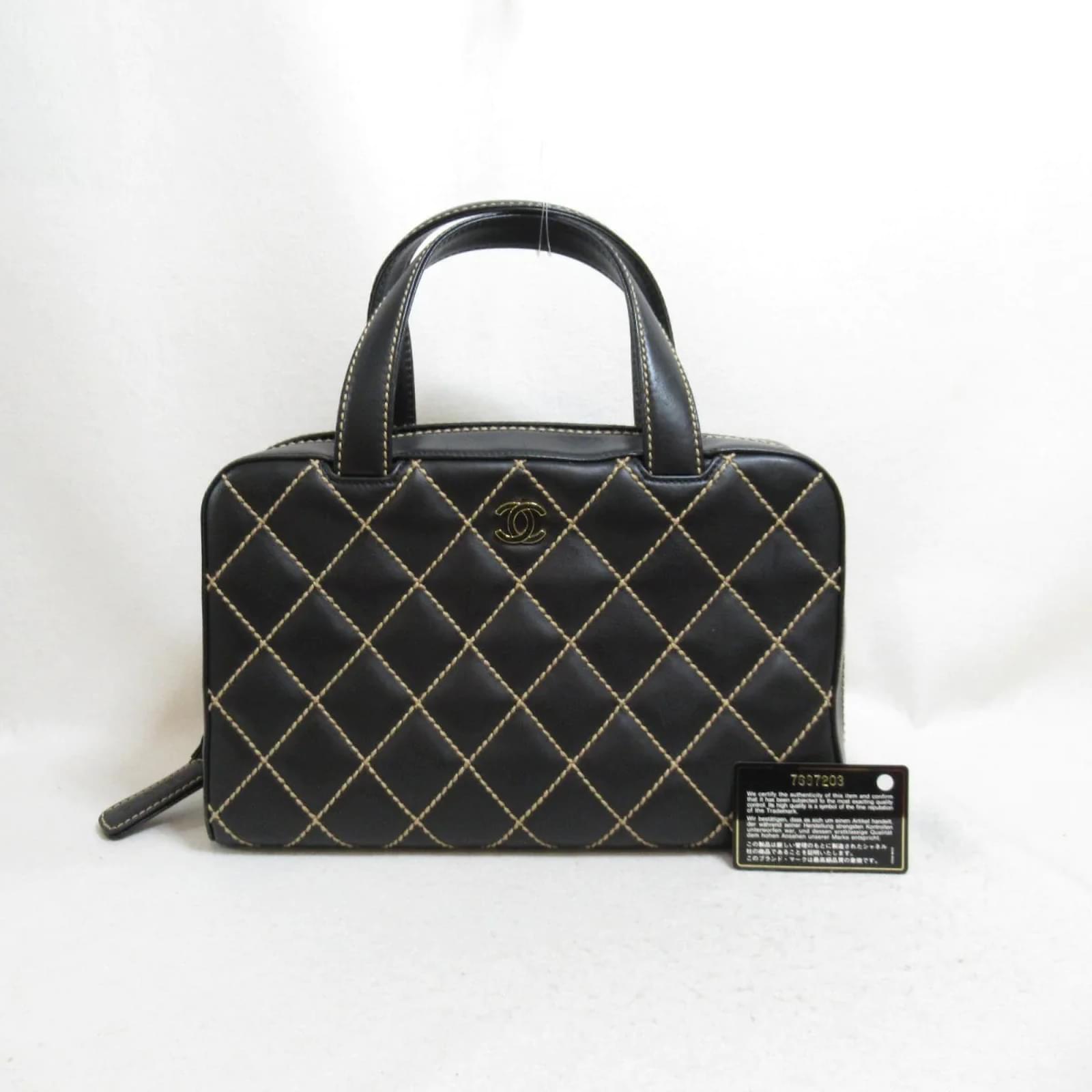 Chanel CC Wild Stitch Handbag A14692 Black Leather Pony-style calfskin  ref.989110 - Joli Closet