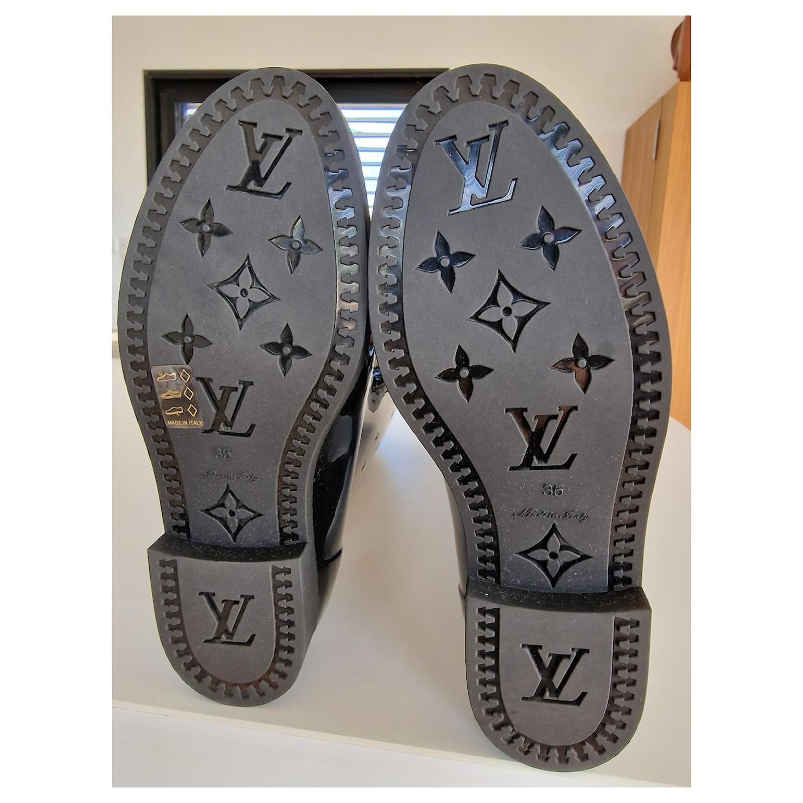 Louis Vuitton Rubber Rain Boots - Black Boots, Shoes - LOU463428
