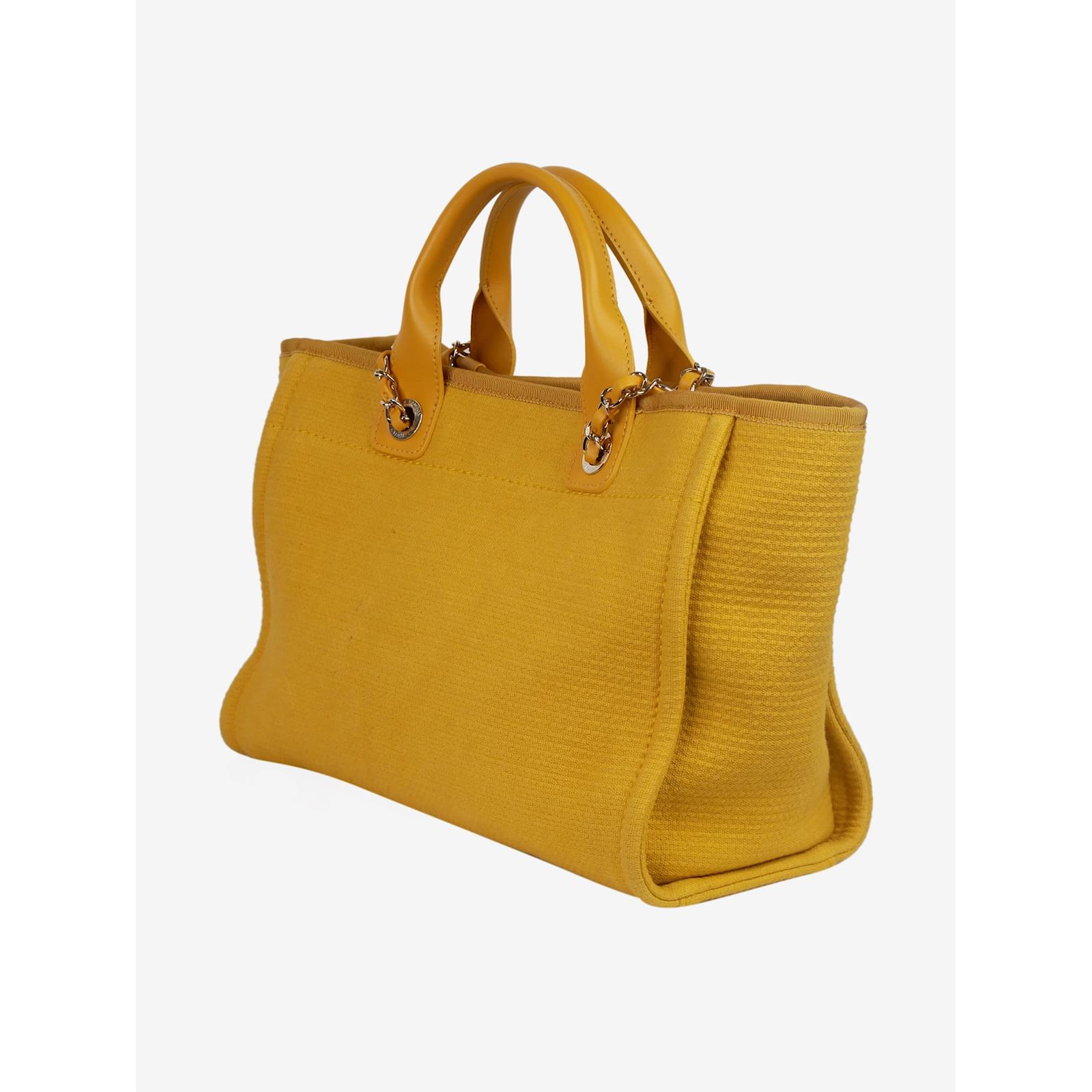 Cambon Chanel Yellow Deauville MM Canvas & leather chain tote bag Cloth ref. 993040 - Joli Closet