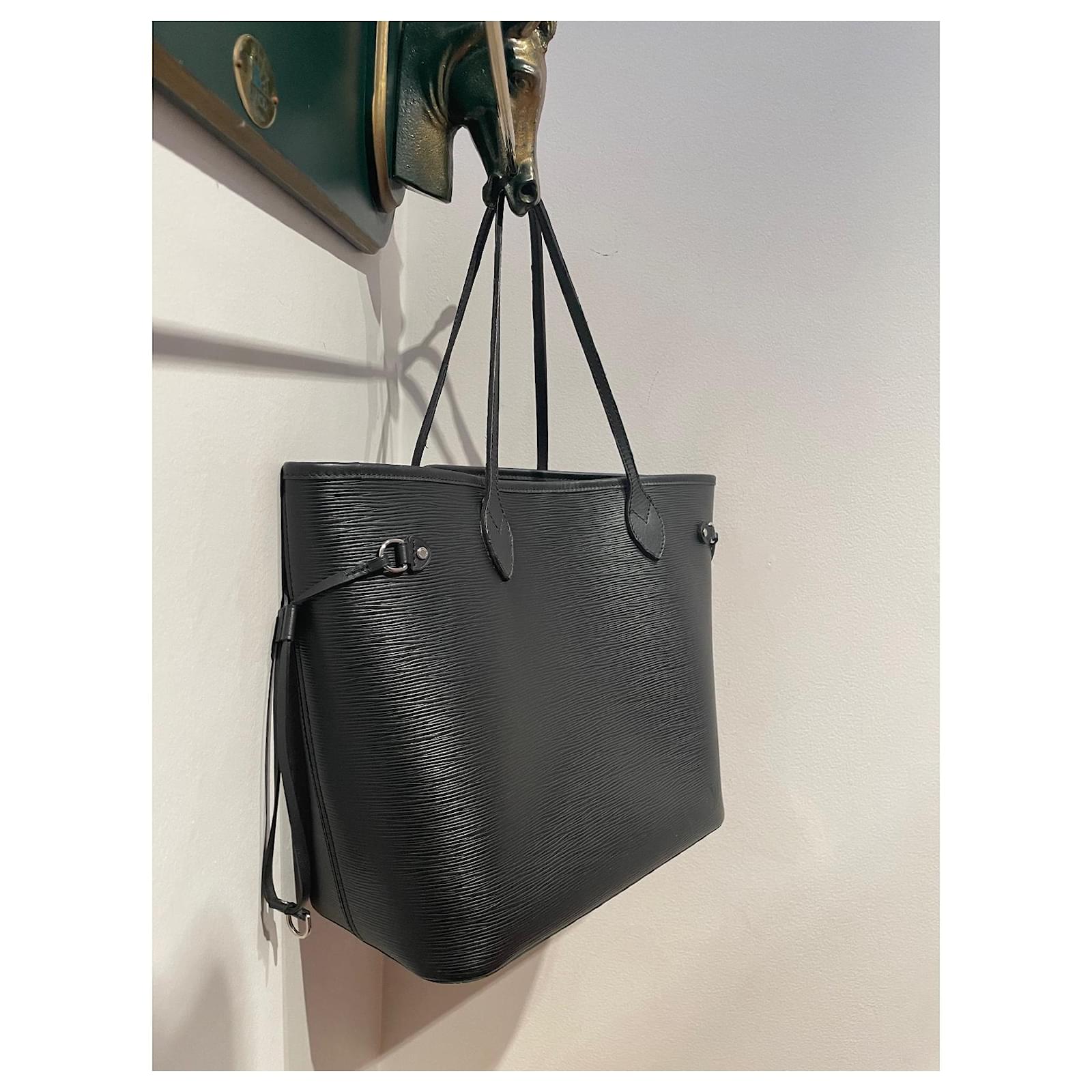 Louis Vuitton Neverfull Black Leather ref.993125 - Joli Closet