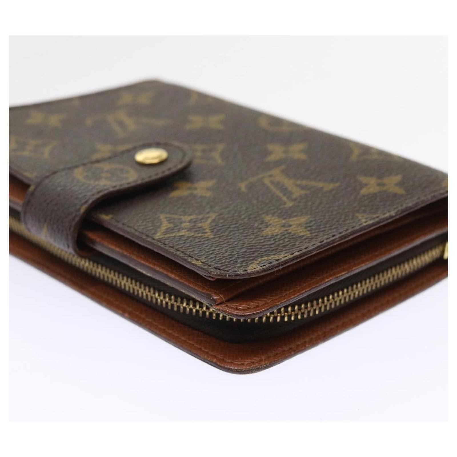 Pre-Owned Louis Vuitton Porte-Papier Zip Wallet 