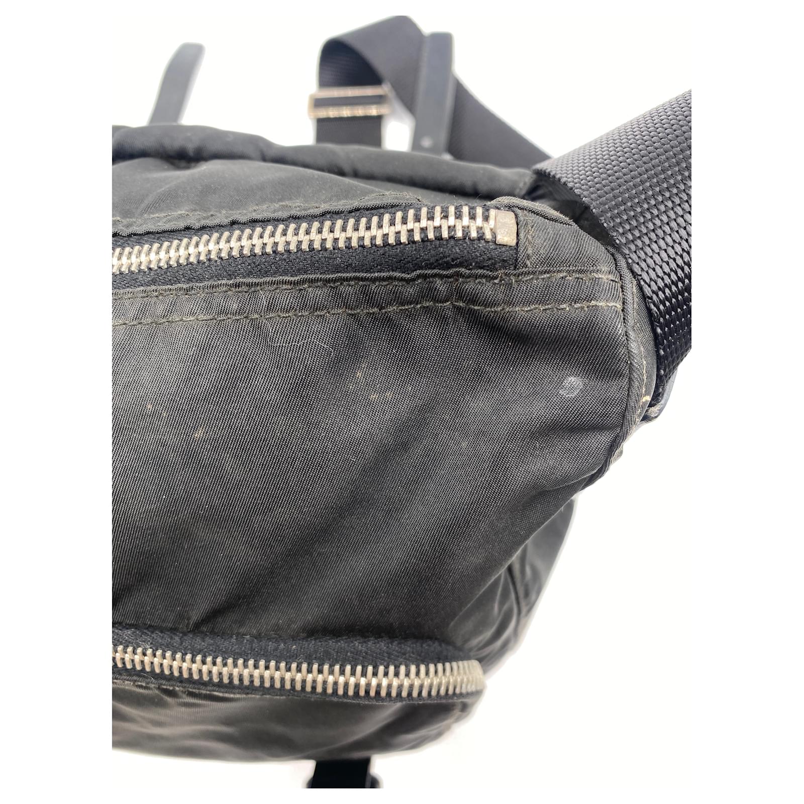 Black Nylon Prada Messenger Bag ref.993544 - Joli Closet Black Nylon Prada Messenger Bag ref.993544 - Joli Closet