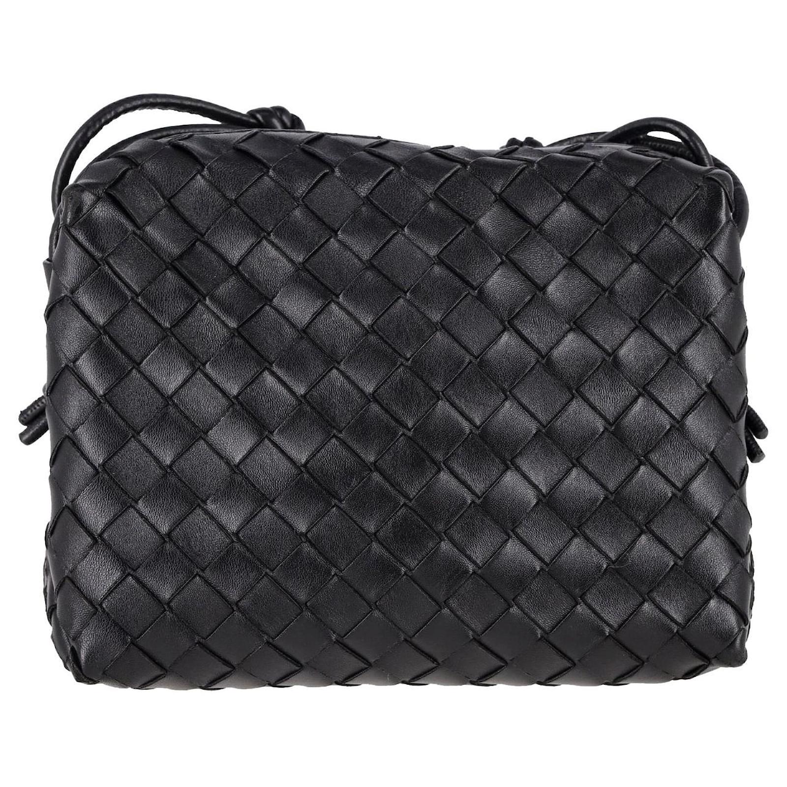 Bottega Veneta Small Loop Camera Bag in Black Lambskin Leather ref