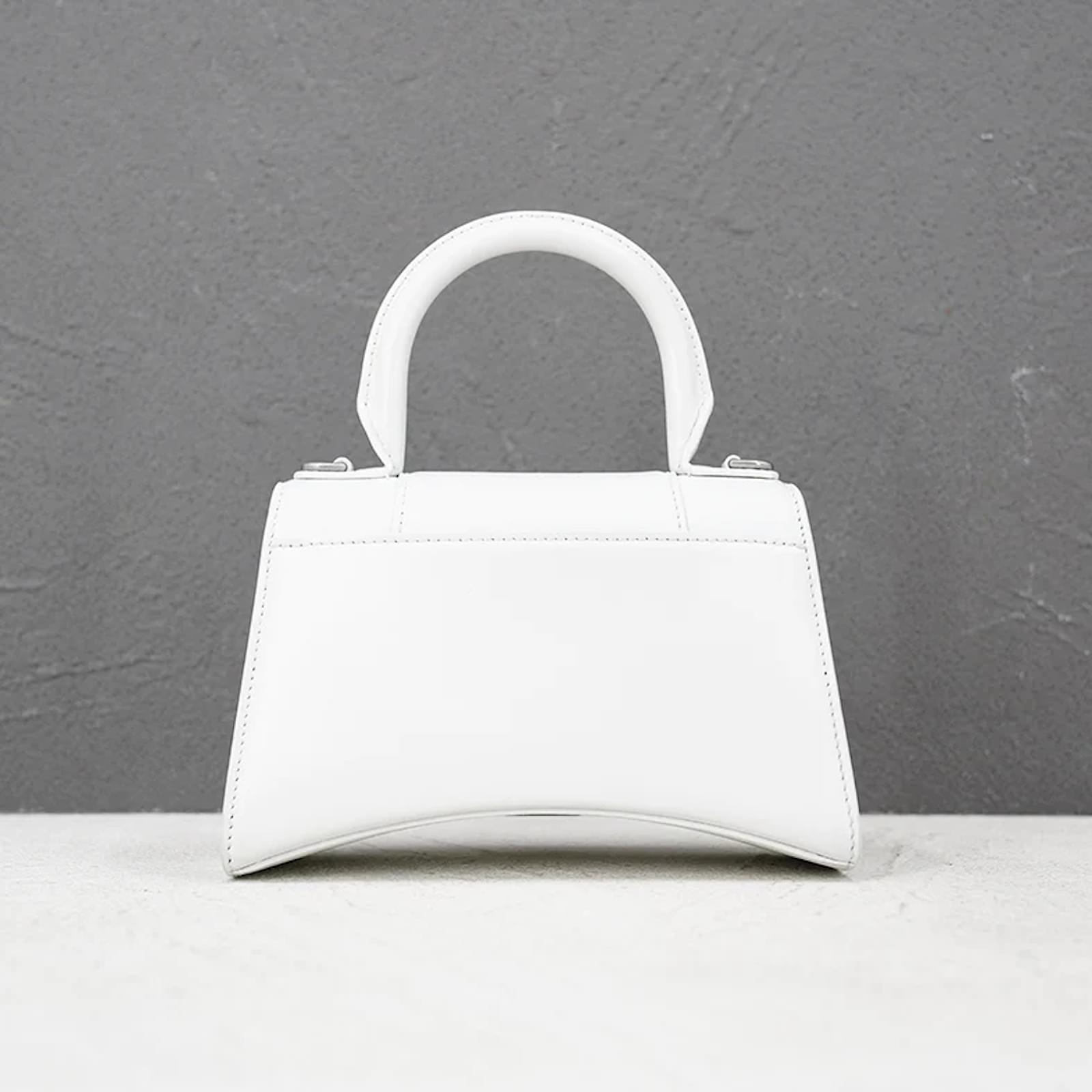 Balenciaga Leather Graffiti Hourglass XS Handbag 592833 White Pony-style  calfskin ref.994378 - Joli Closet