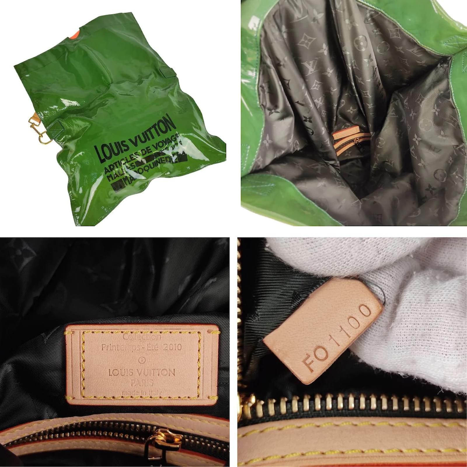 Louis Vuitton travel bag Printemps Eté 2010 Collection Green Plastic  ref.886815 - Joli Closet
