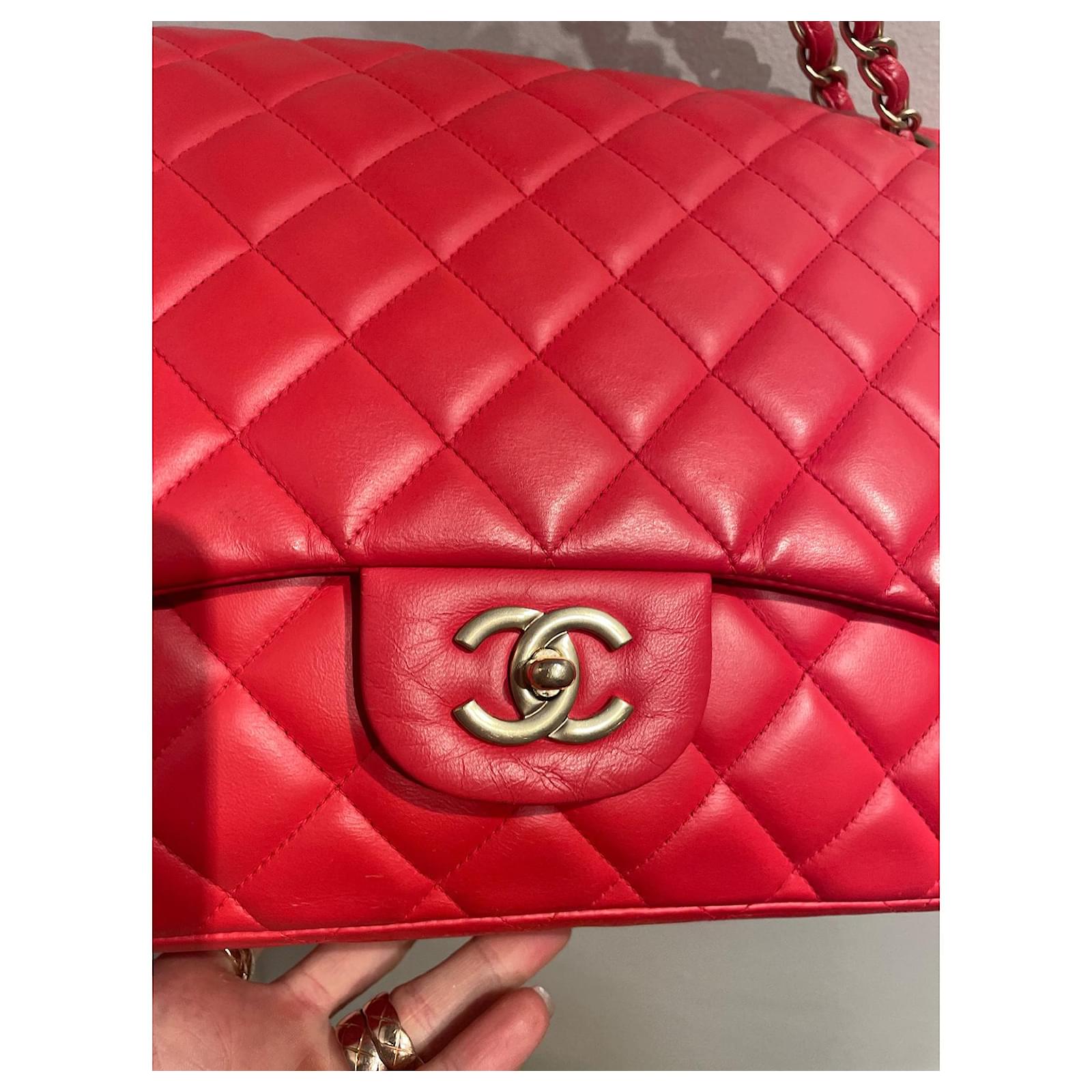 Handbags Chanel Maxi Jumbo