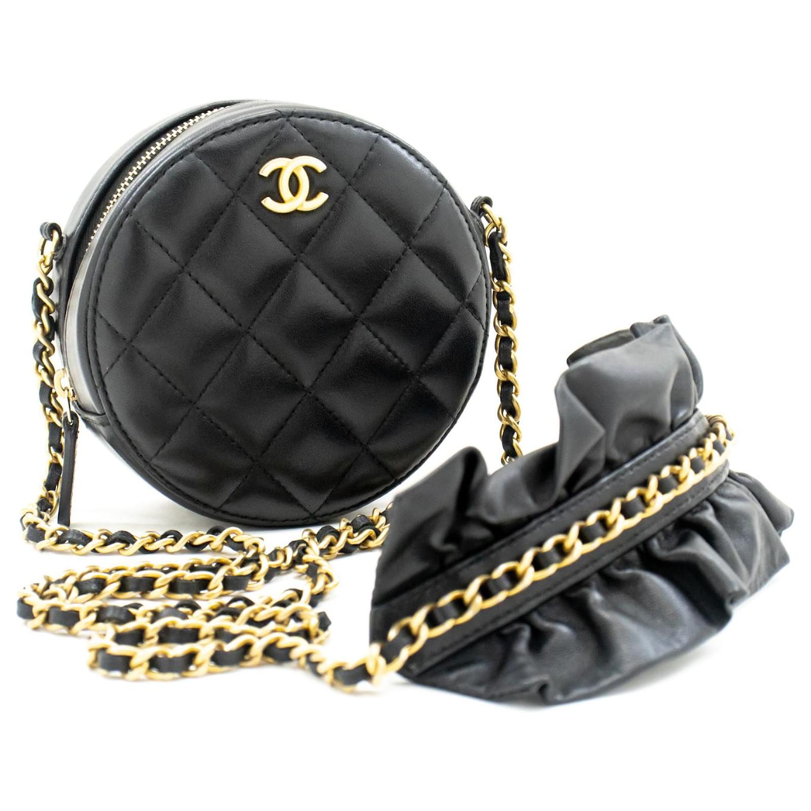 Handbags Chanel Chanel Round Zip Small Chain Shoulder Bag Black Quilted Lambskin