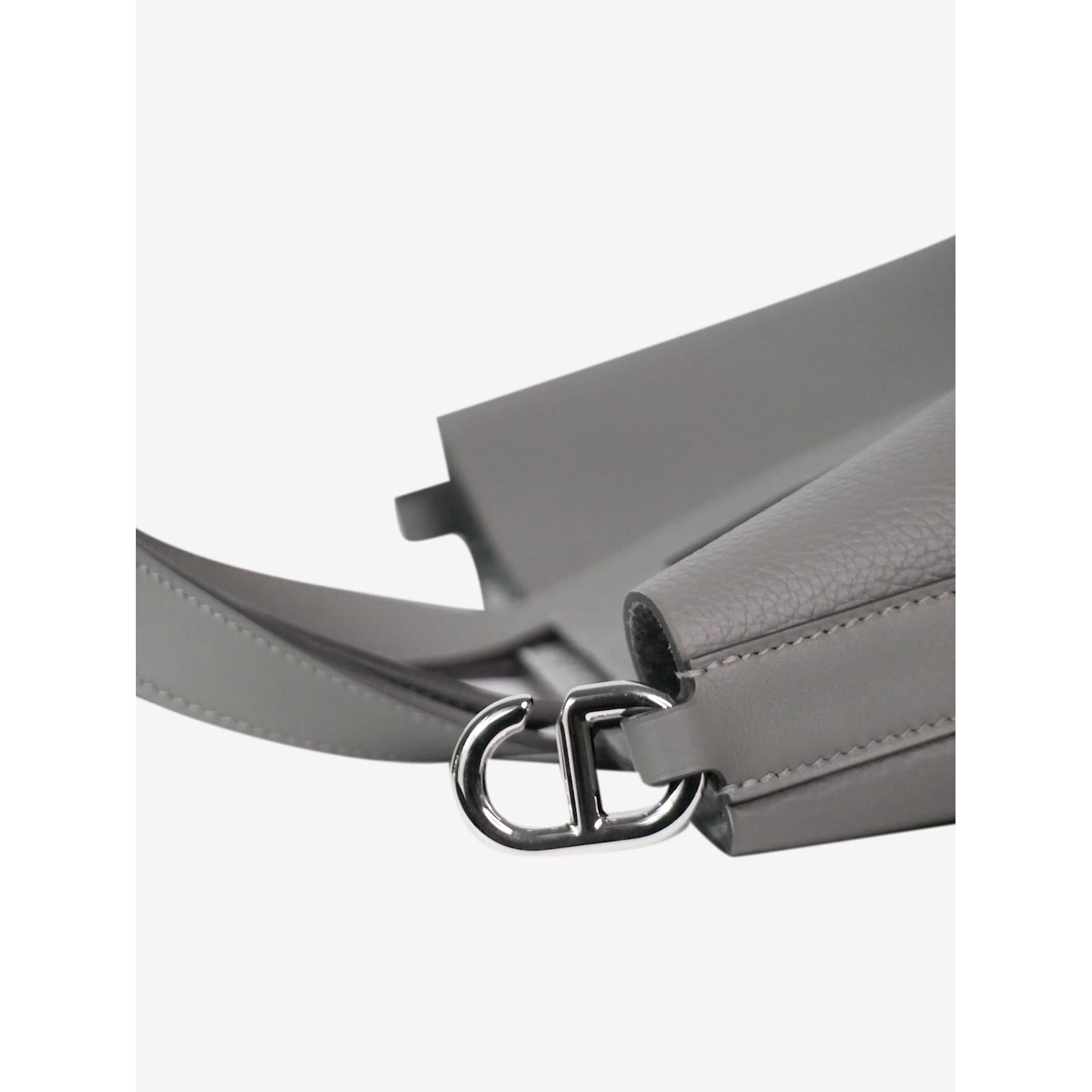 Hermès GREY 2022 23 In The Loop Clemence top handle bag Leather