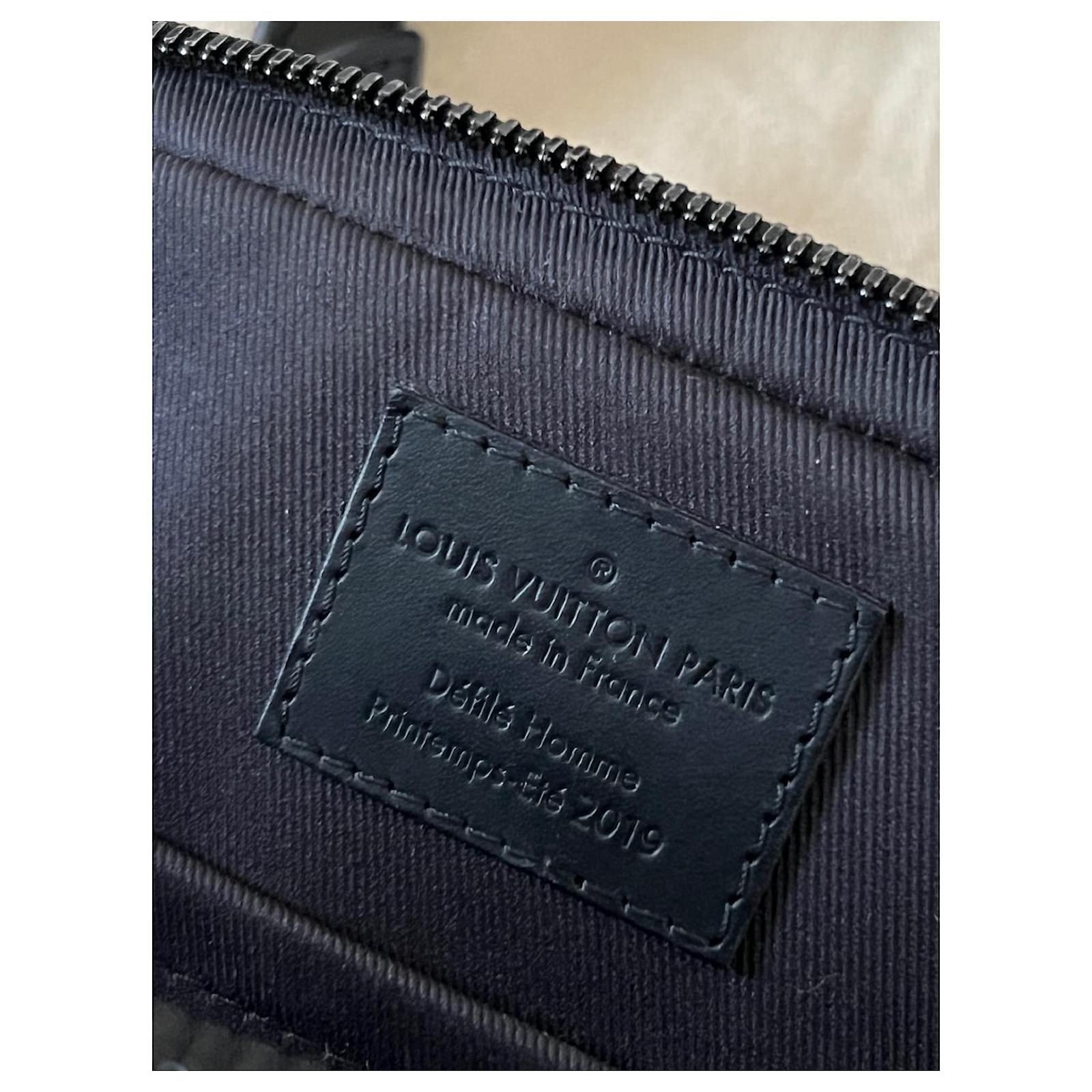 Louis Vuitton LV Utility Front Bag SS19 x Virgil Abloh Dark brown Leather  ref.998906 - Joli Closet