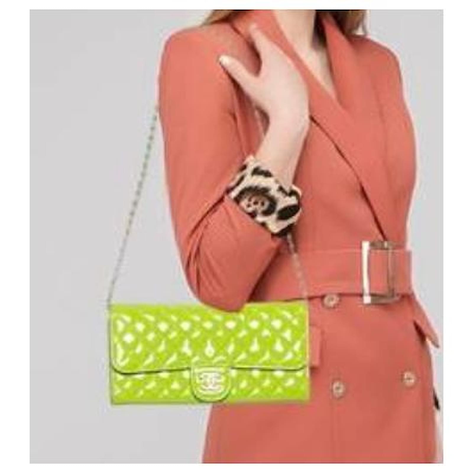 Chanel Handbags Light green Leather ref.999140 - Joli Closet