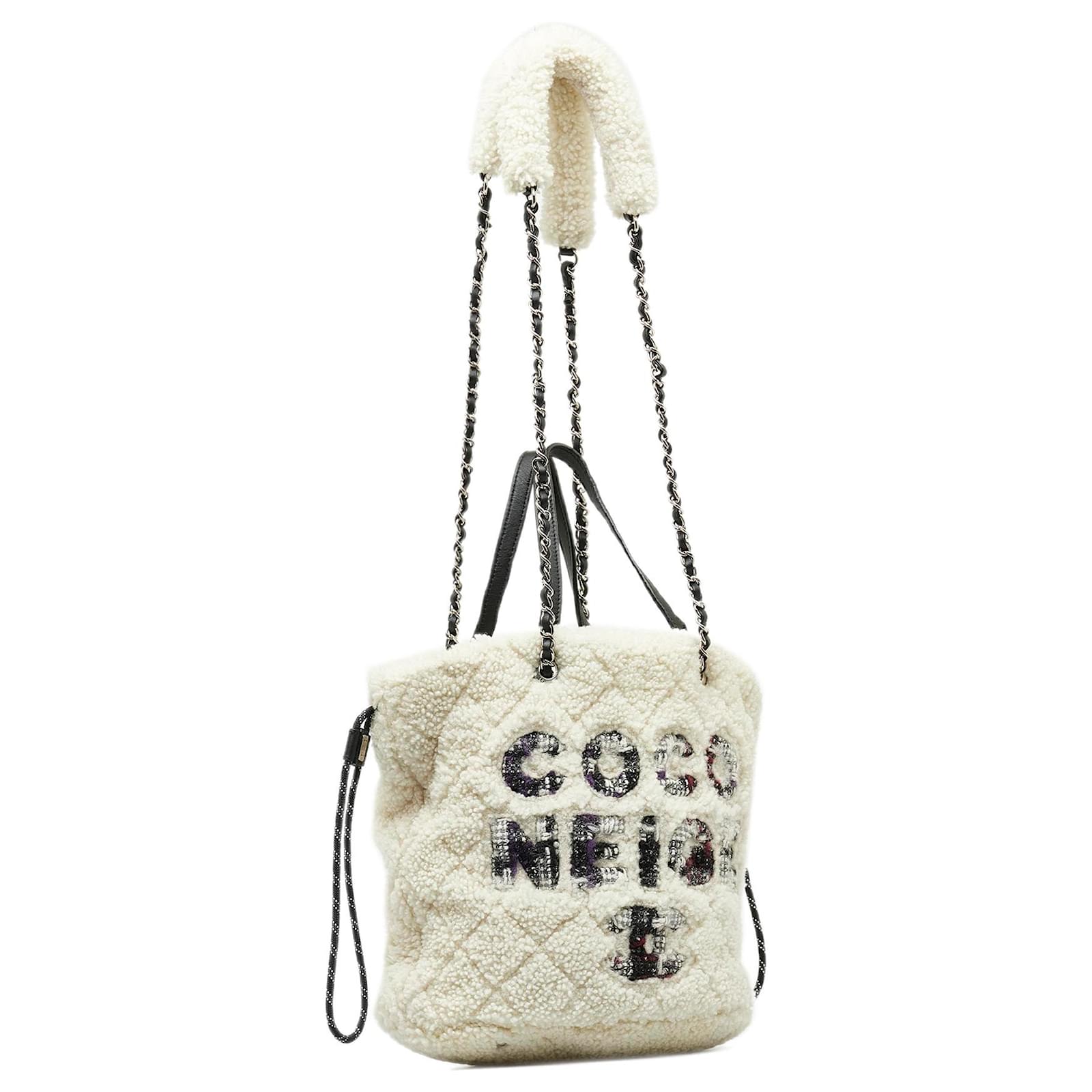 Chanel White Shearling Coco Neige Tote Wool Cloth ref.999229 - Joli Closet