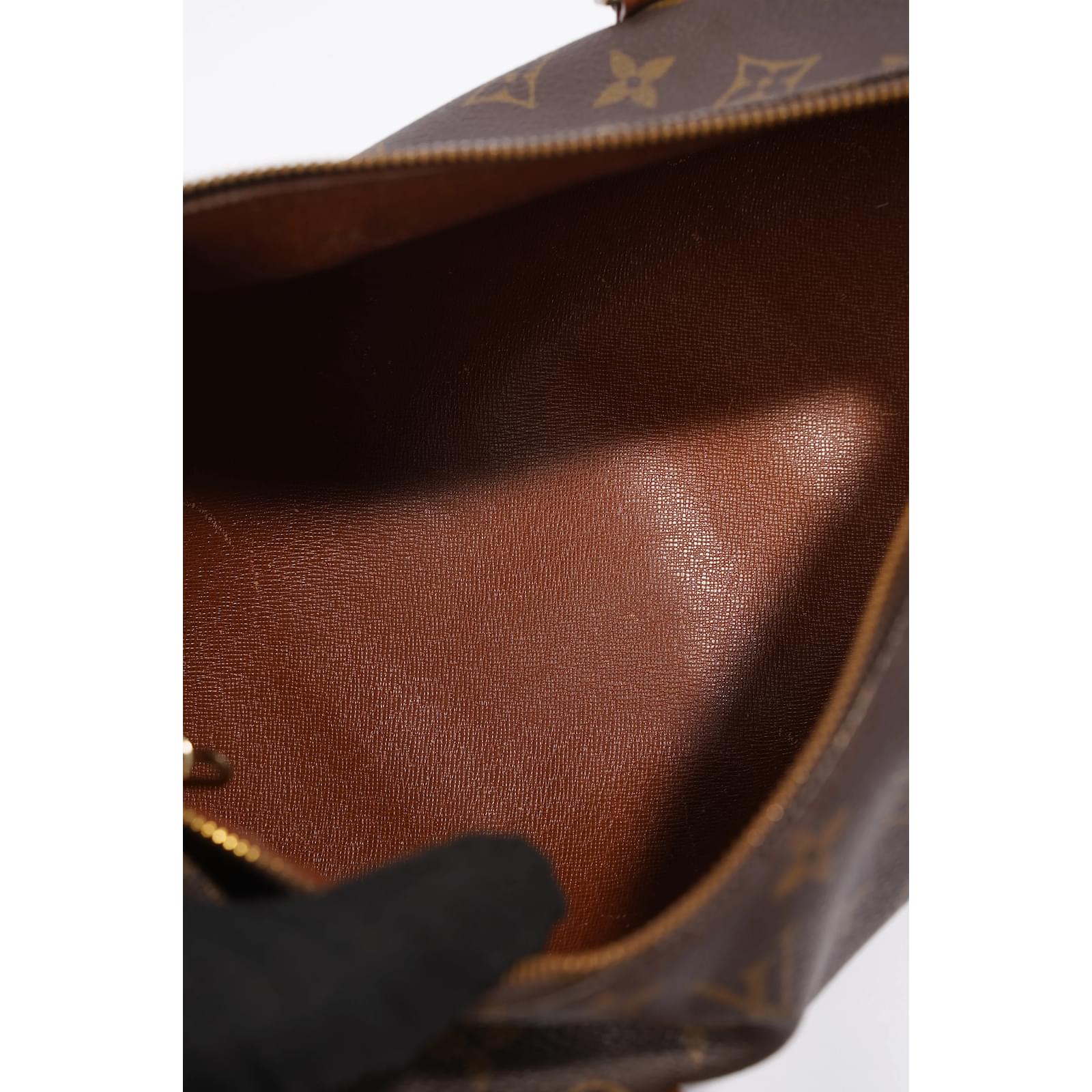 Louis Vuitton Papillon Monogram Canvas 30 Brown Cloth ref.1009439 - Joli  Closet