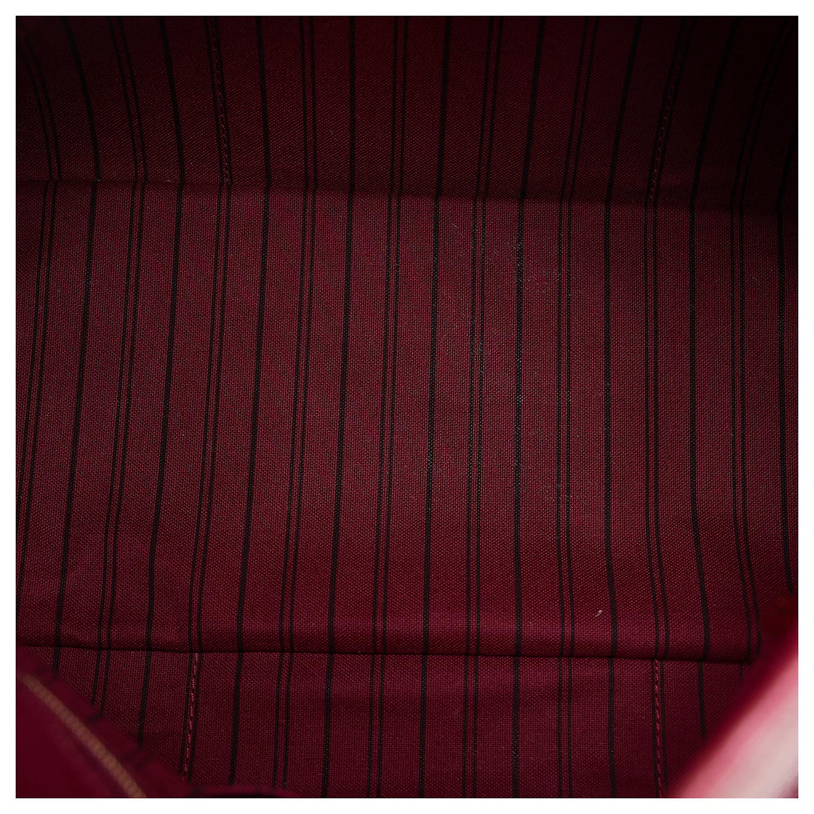 Louis Vuitton Red Monogram Empreinte Artsy MM Leather ref.1010448