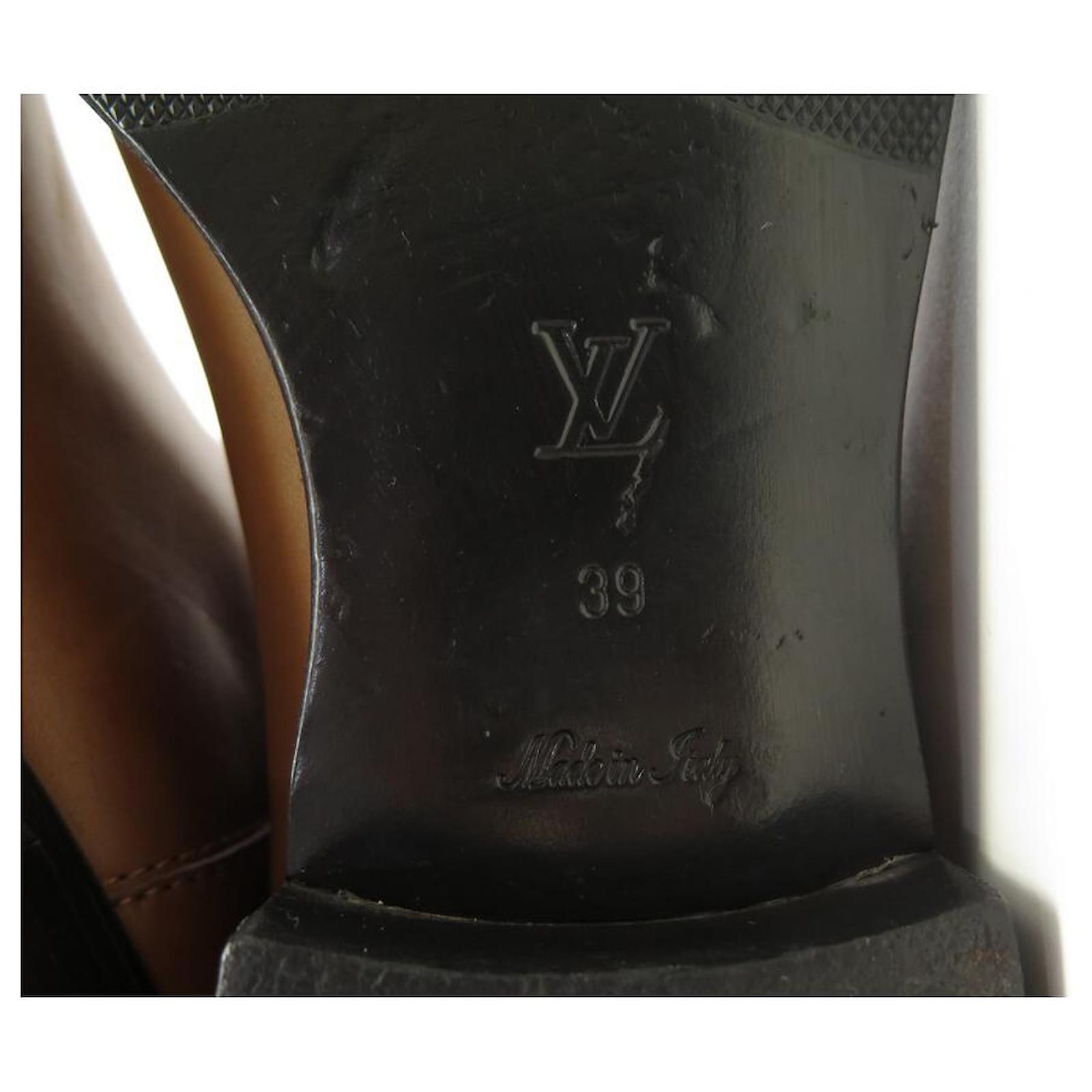 LOUIS VUITTON LEGACY SHOES RIDING BOOTS 39 CAMEL LOGO LV BOOTS Leather  ref.1010543 - Joli Closet
