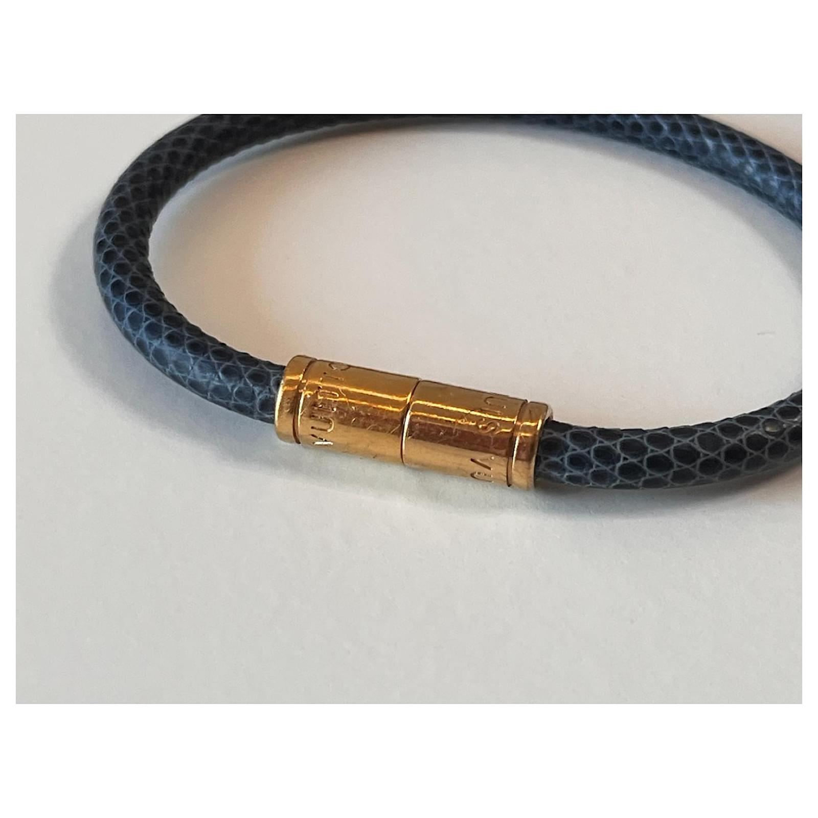 Keep it leather bracelet Louis Vuitton Navy in Leather - 35258041