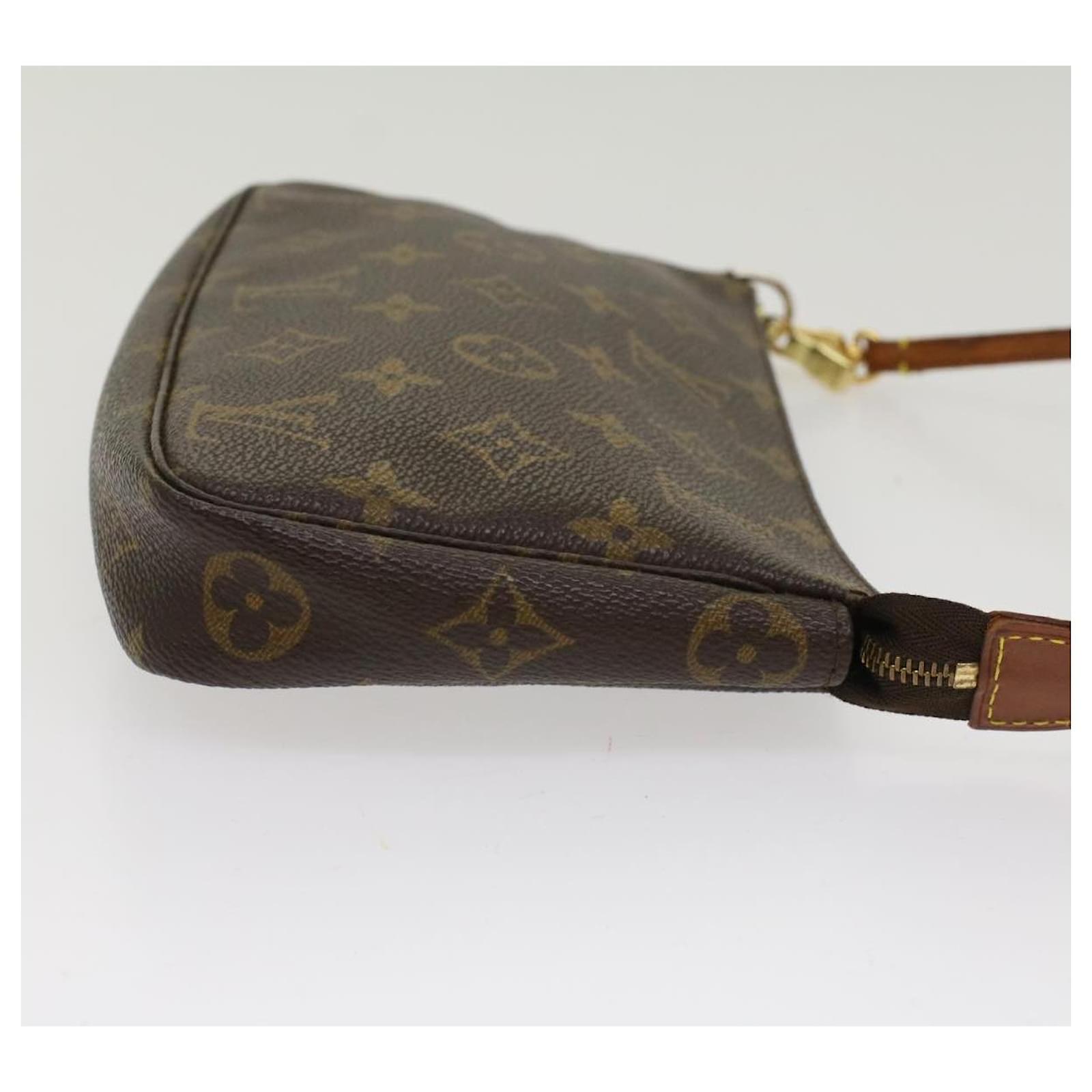 Louis Vuitton Monogram Pochette Accessoires Pouch Vintage M51980