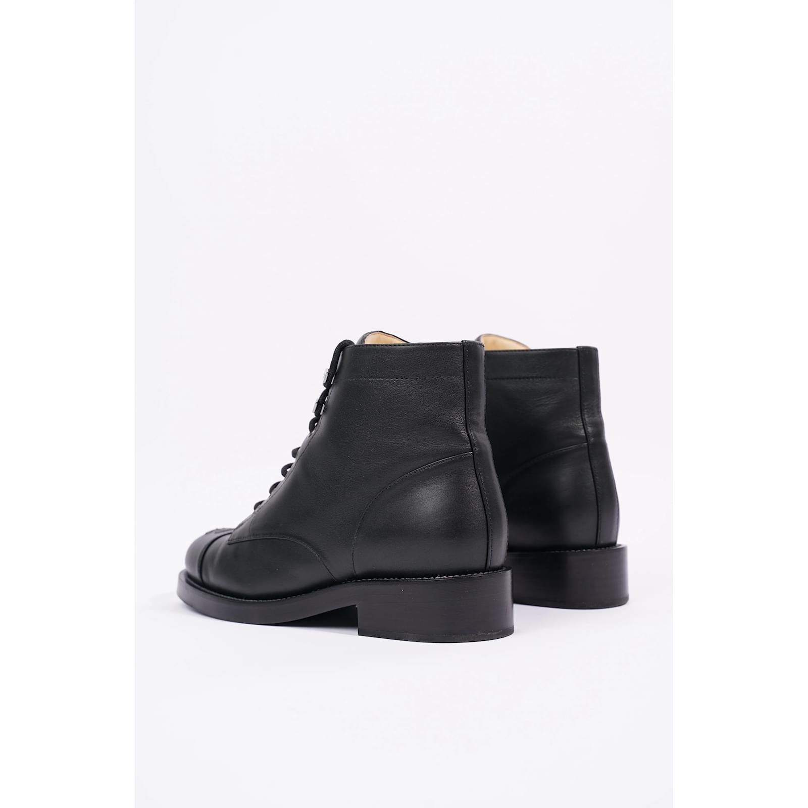 Chanel Leather Ankle Boot Black EU 38.5 / UK 5.5 ref.1018752 - Joli Closet