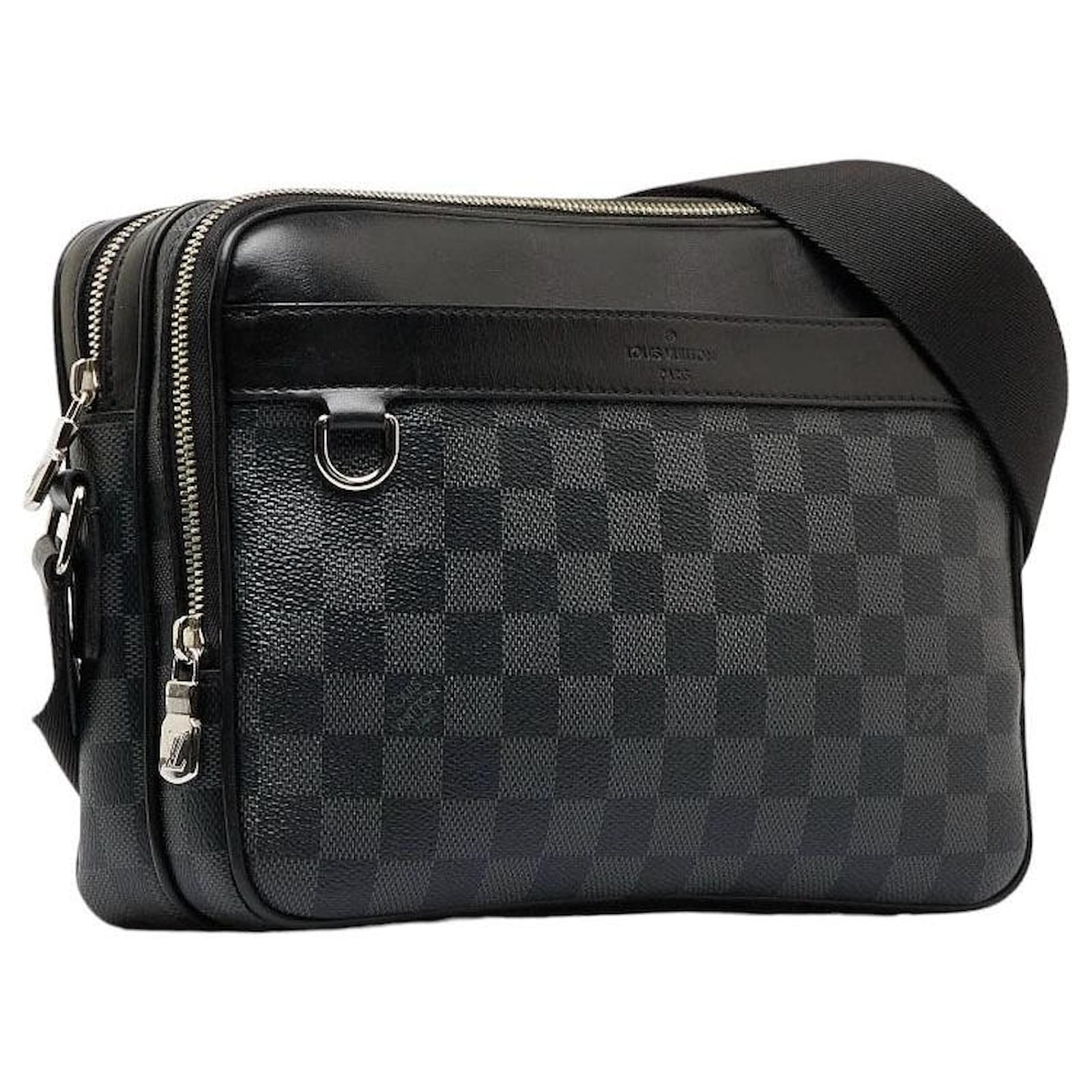 Louis Vuitton Dami Graphit Trocadero Messenger PM shoulder bag