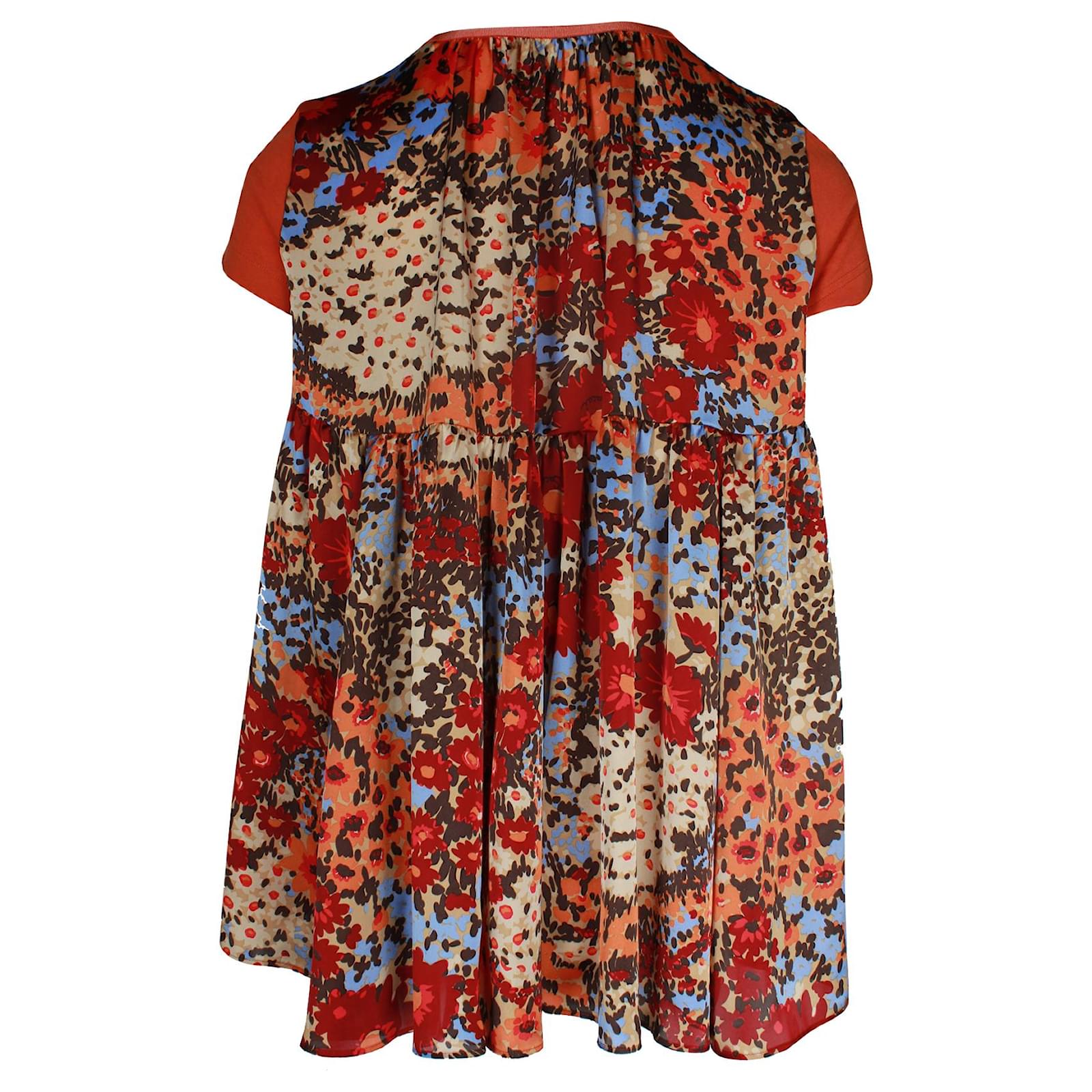 Sacai Printed Flared Back T-shirt in Orange Cotton ref