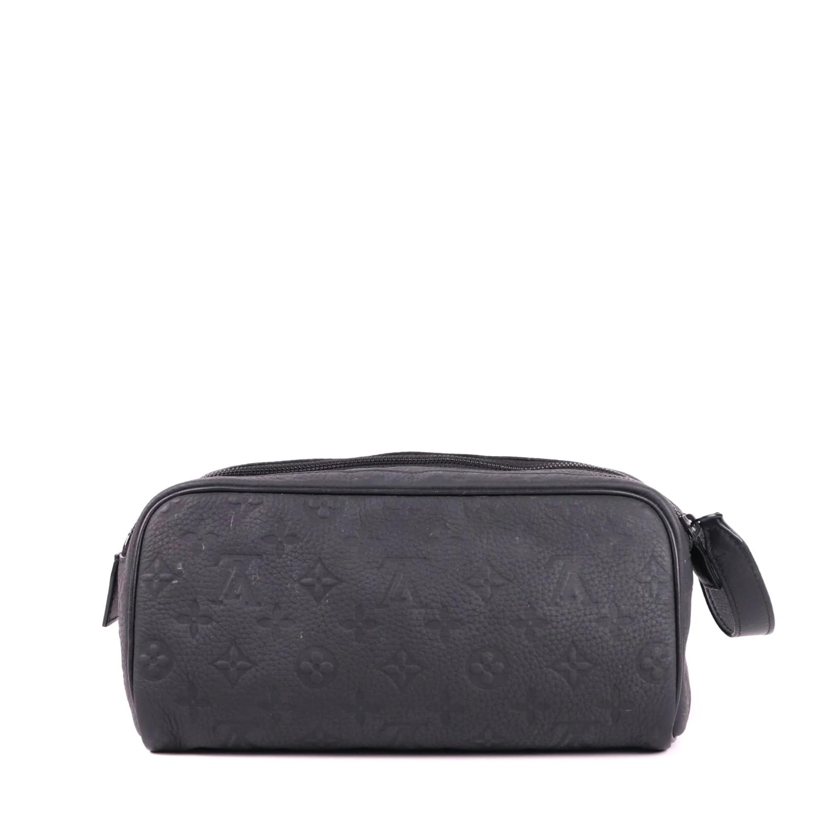 Louis Vuitton - Dopp toiletry kit in black grained leather ref