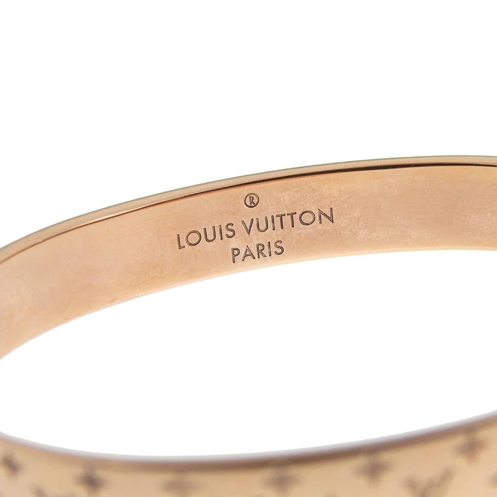 Louis VUITTON Nanogram cuff bracelet in gold-plated met…