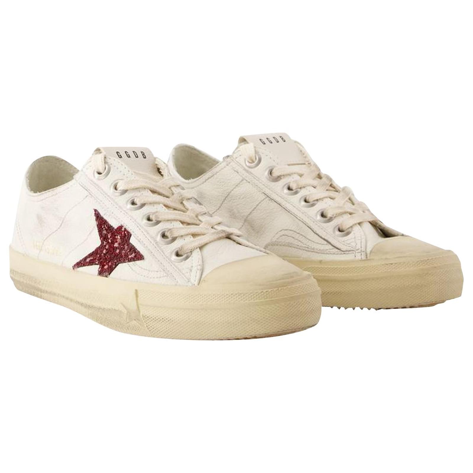 Golden Goose Deluxe Brand V-Star 2 Sneakers - Golden Goose