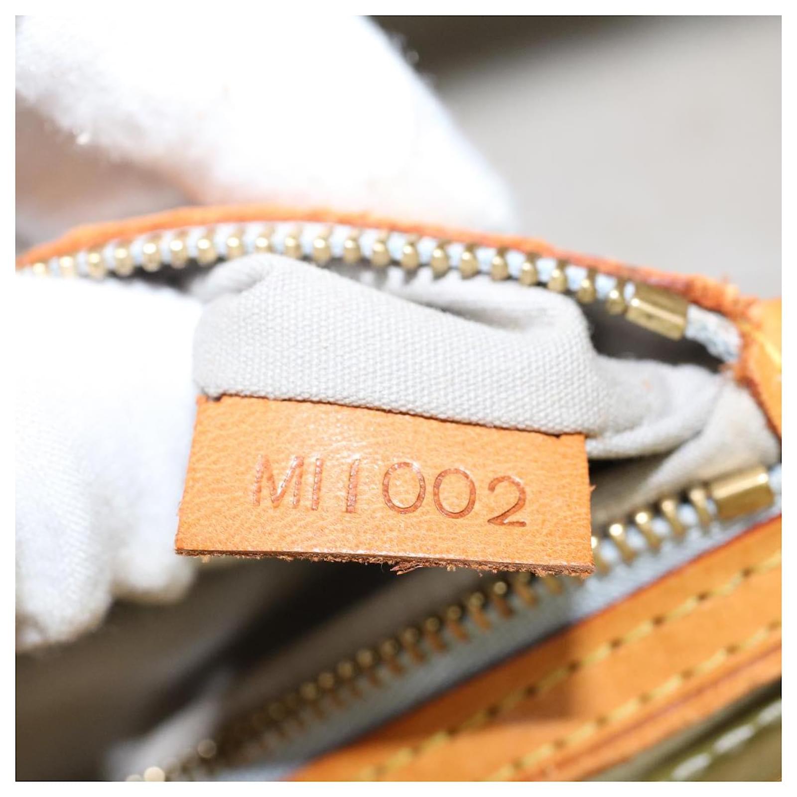 LOUIS VUITTON Monogram Vernis Reade PM Hand Bag Gris M91145 LV Auth 49000  Patent leather ref.1018658 - Joli Closet