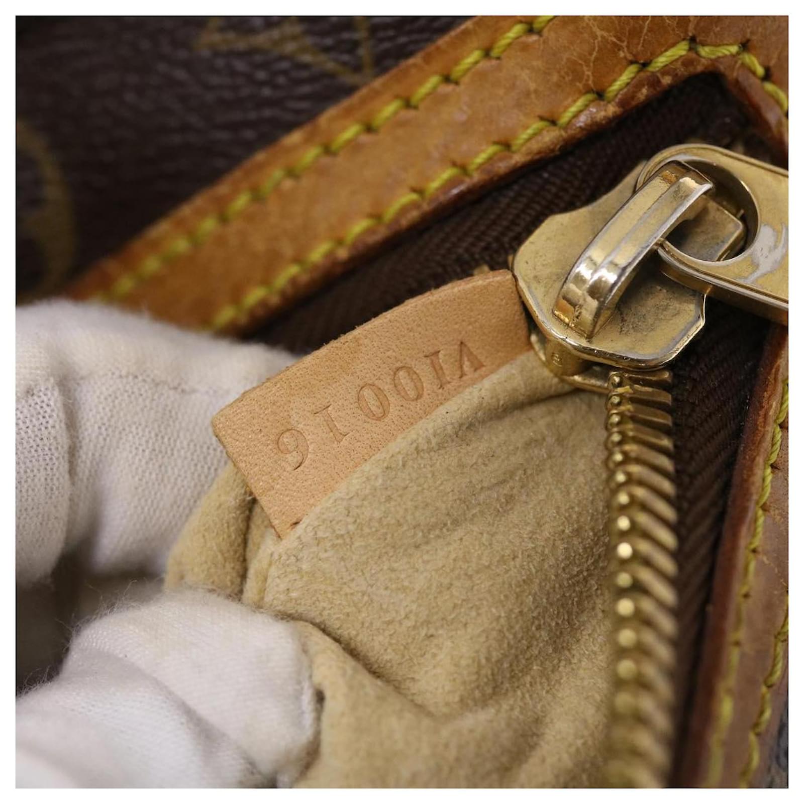 PRELOVED Louis Vuitton Monogram Hudson GM Shoulder Bag VI0016