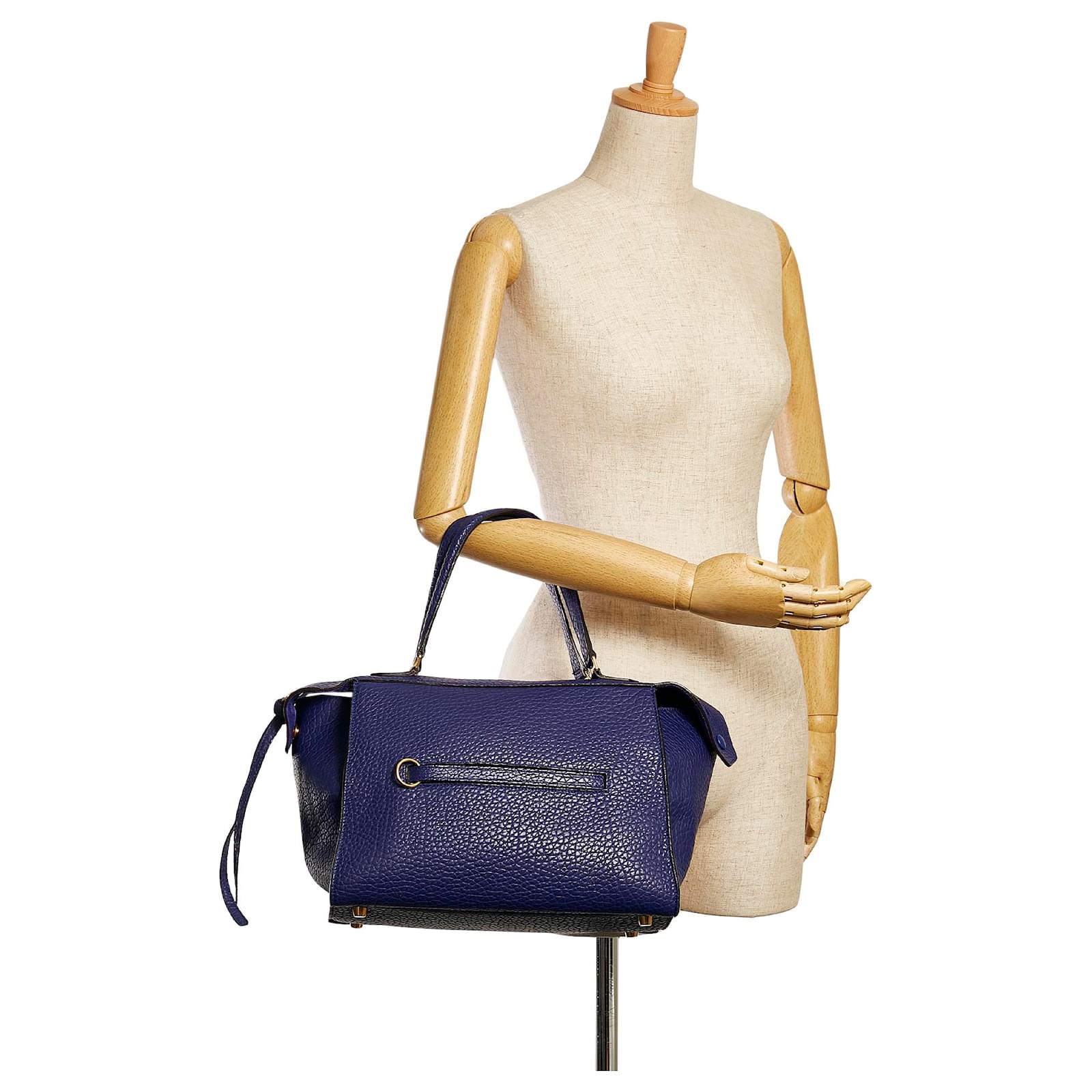 Céline Sac à main en cuir bleu à petit anneau Celine ref.1135674 - Joli  Closet