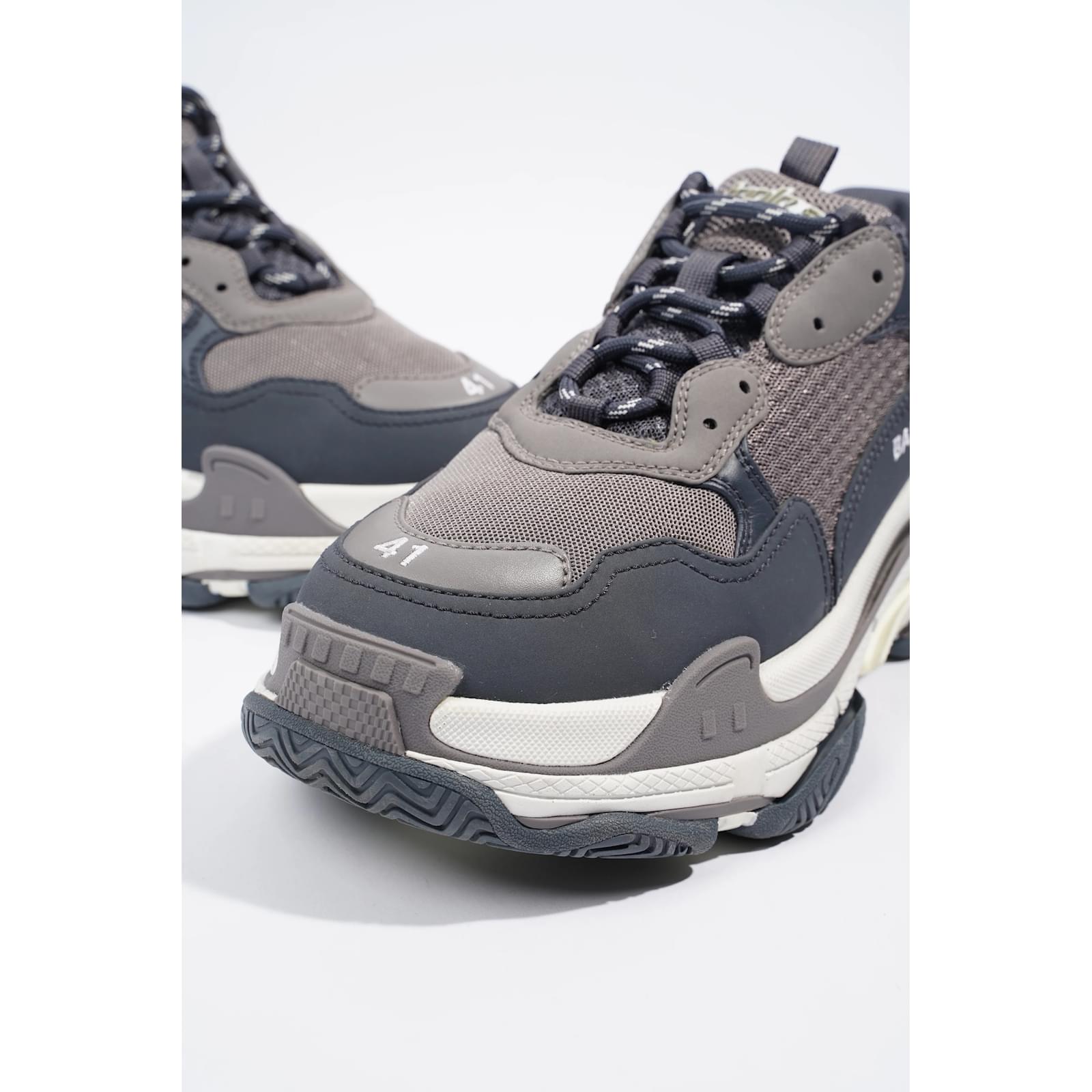 靴 BALENCIAGA triple s 41 27cm grey BALENCIAGA TRIPLE S GREY AND NEON GREEN/BLACK SIZE EU 45