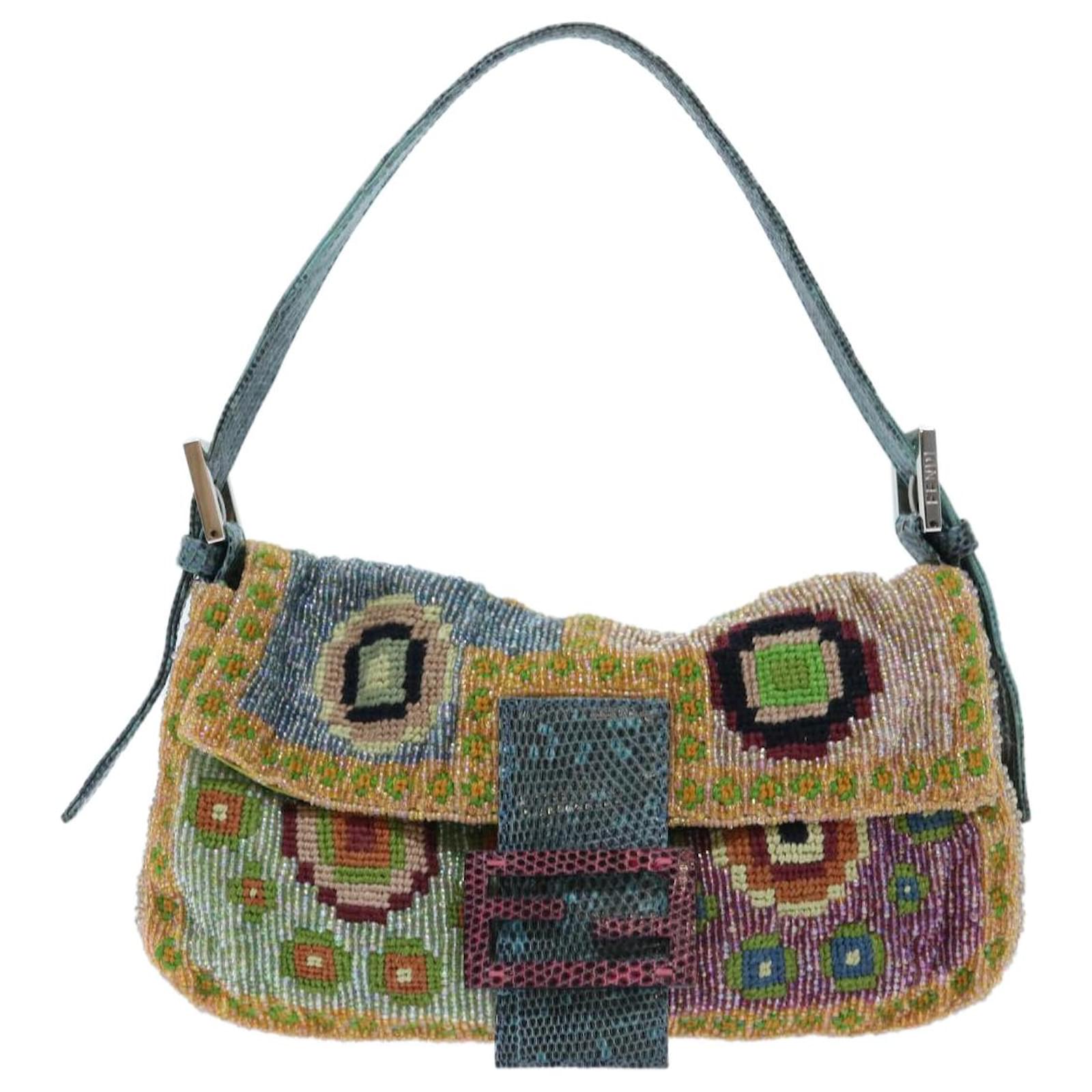 バッグ Fendi Beaded Mamma Baguette Bag RAREFENDI Beads Embroidery Mamma Baguette PM Shoulder Bag