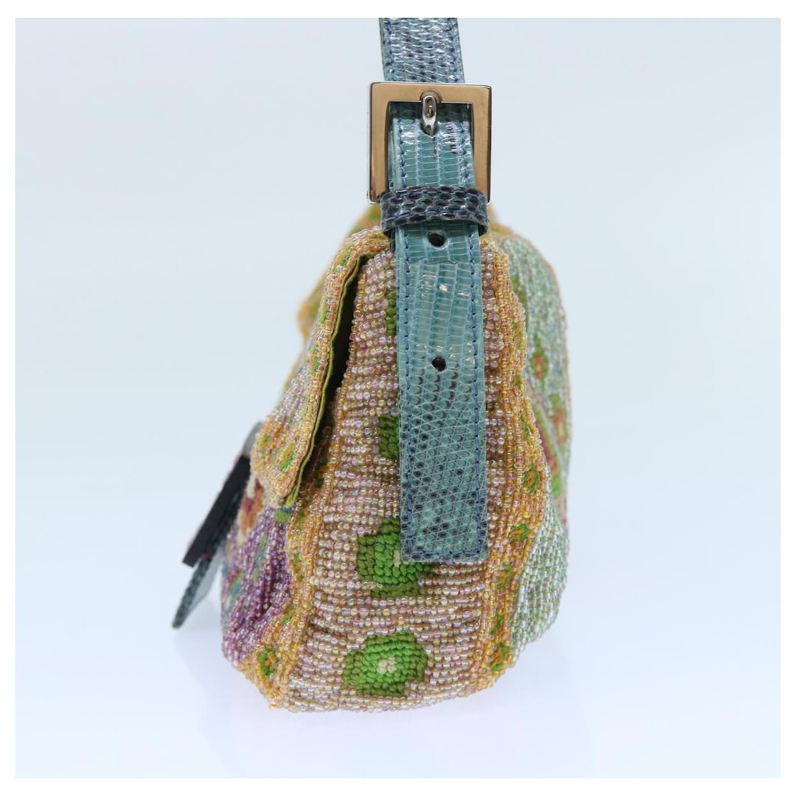 バッグ Fendi Beaded Mamma Baguette Bag Fendi Beaded Logo Mini Mama Baguette Bag – Treasures of NYC