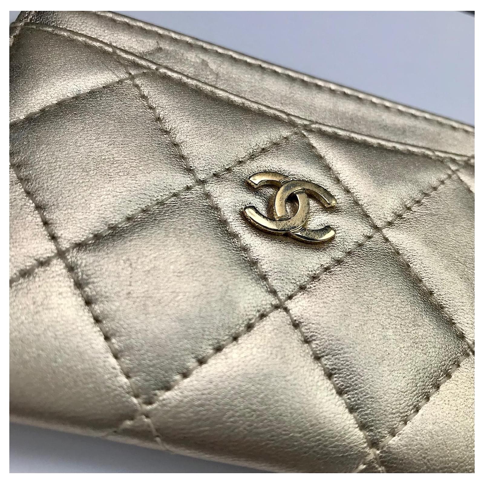 Timeless Chanel card holder Leather ref.1033938 - Joli Closet