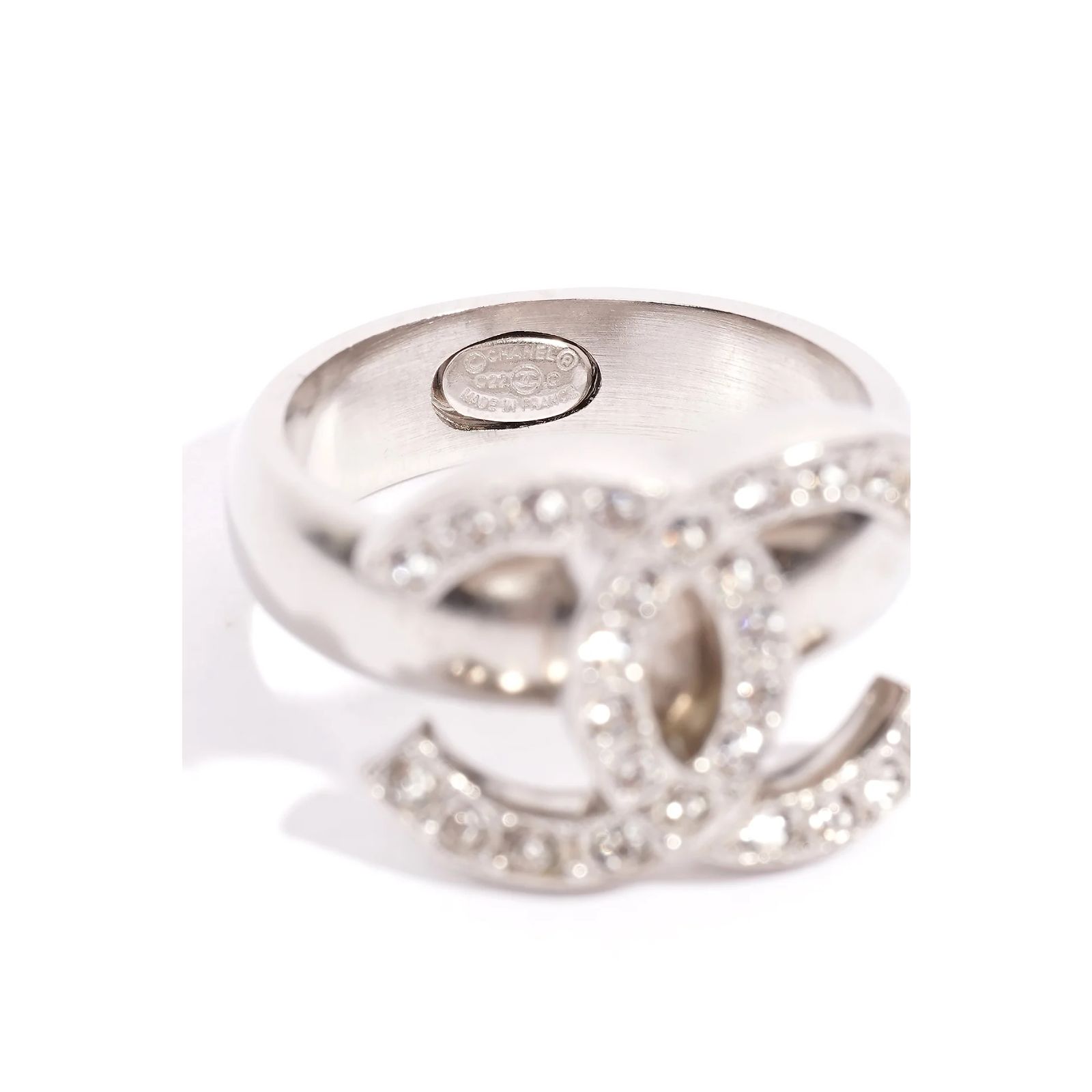 Chanel Style Rings Chanel Crystal Ring Silver Base Metal 52 Silvery ref.1040447 - Joli Closet